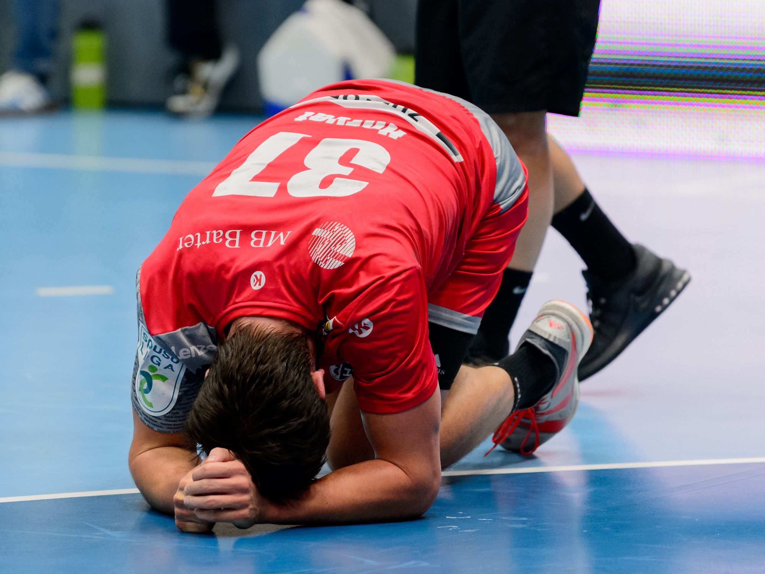 Nach zwei Unentscheiden verabschieden die roten Teufel aus dem EHF-Cup. Nach zwei Unentscheiden verabschieden die roten Teufel aus dem EHF-Cup.
