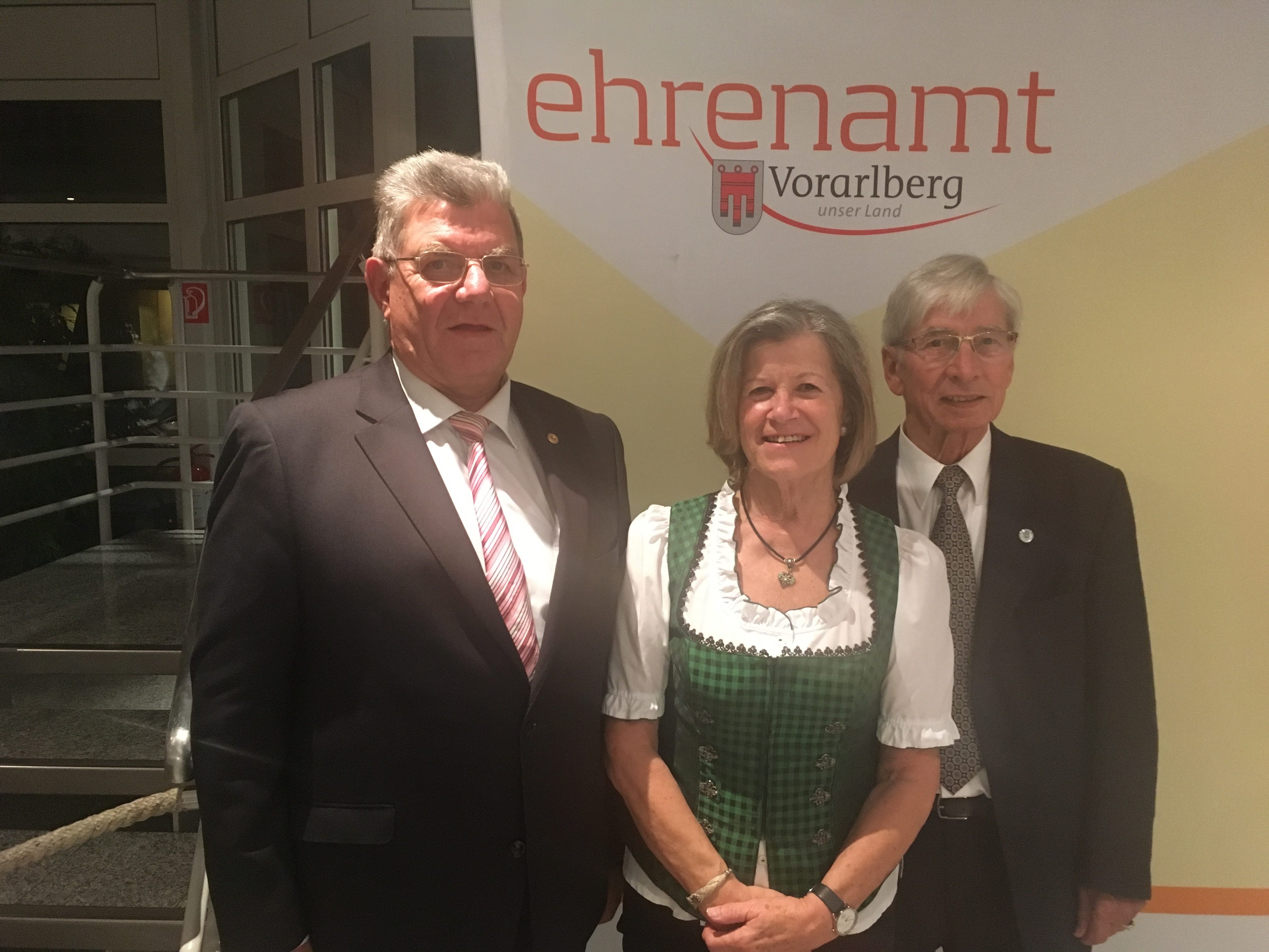 Erich De Gaspari mit Evi Schwendinger und Ludwig Schellhorn. Erich De Gaspari mit Evi Schwendinger und Ludwig Schellhorn.