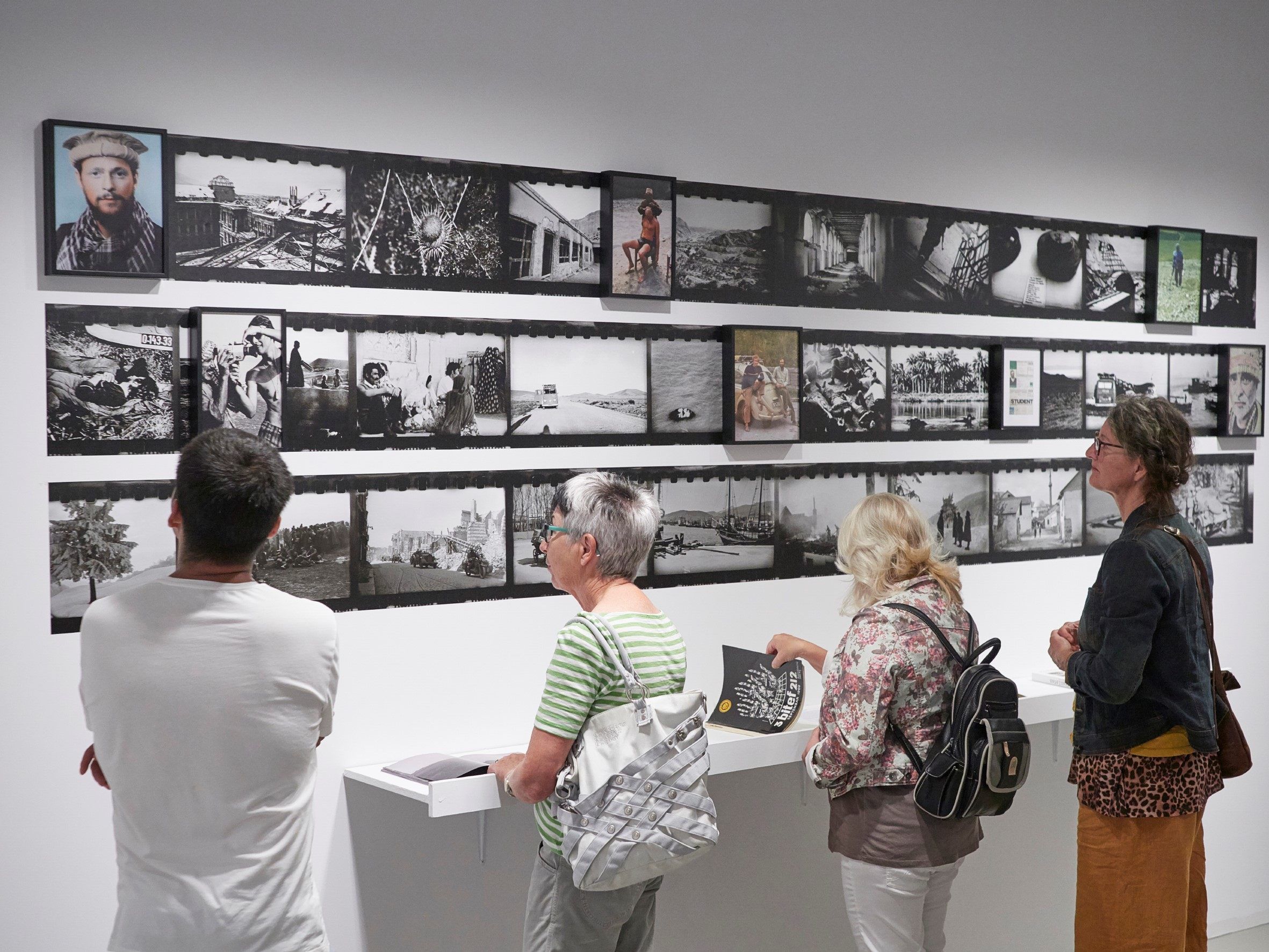 Die Galerie Hollenstein präsentiert die Ausstellung „Lukas Birk – Sammlung, bis jetzt“.