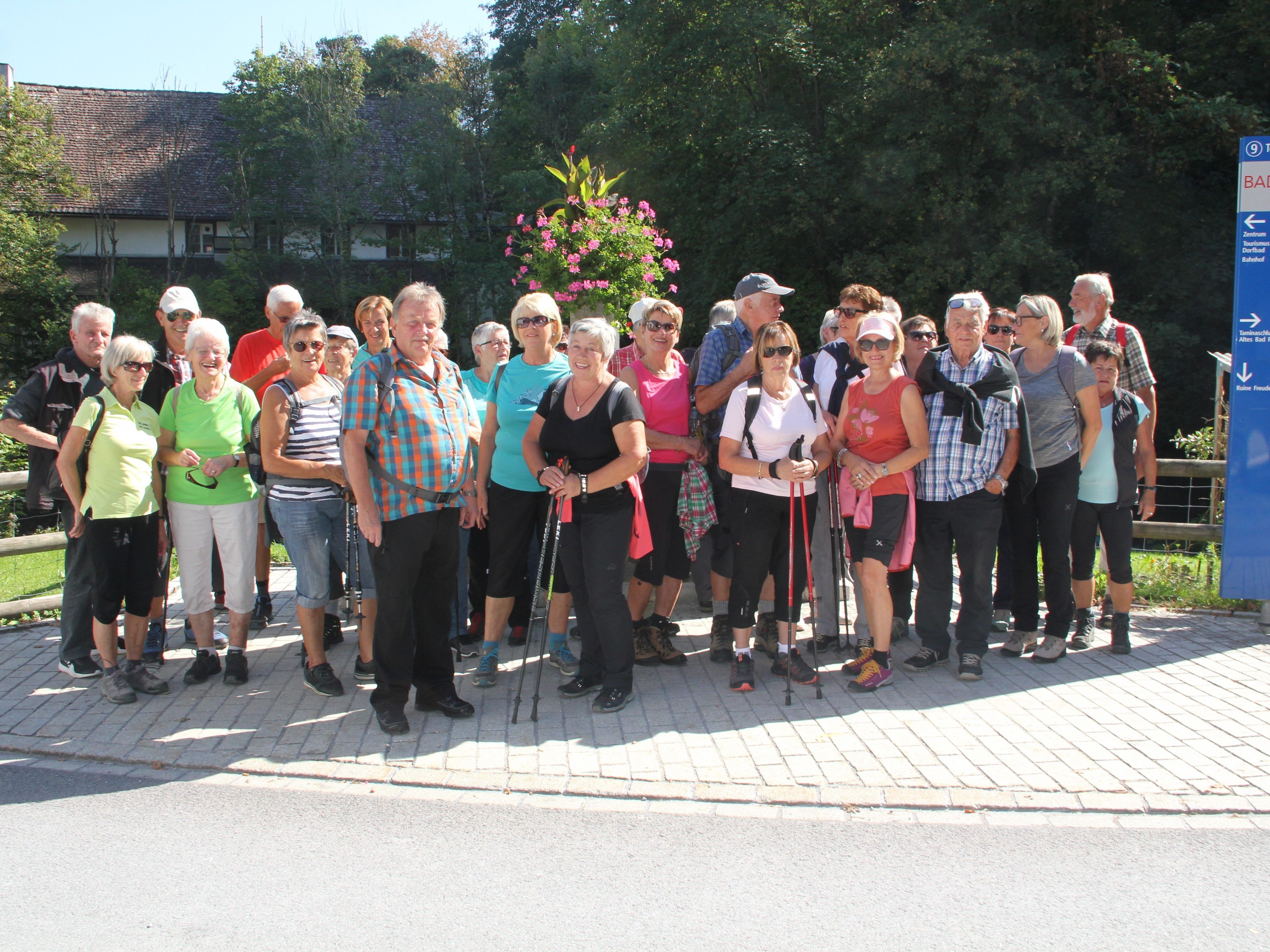 30 Seniorenringler erlebten einen gemütlichen Nachmittag beim Besuch der Taminaschlucht. 30 Seniorenringler erlebten einen gemütlichen Nachmittag beim Besuch der Taminaschlucht.