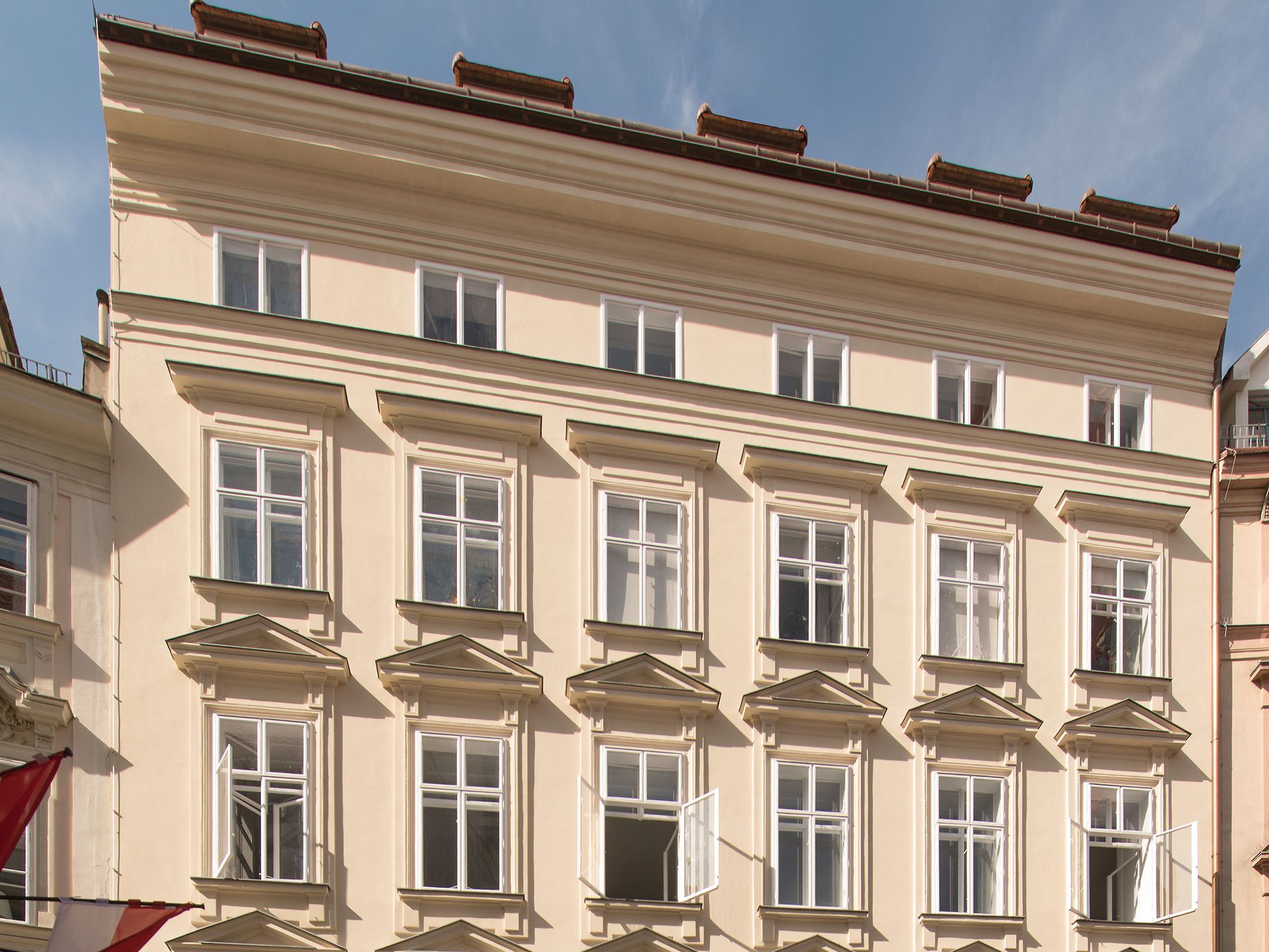 Die Sanierungsarbeiten am Franziskanerplatz 5 sind abgeschlossen. Die Sanierungsarbeiten am Franziskanerplatz 5 sind abgeschlossen.