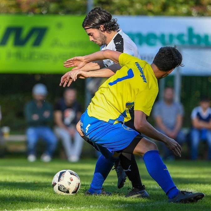 Auch am Nationalfeiertag rollt der Ball im Unterhaus