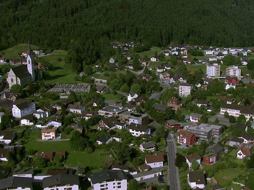 Die Polizei Frastanz bittet um Hinweise Die Polizei Frastanz bittet um Hinweise