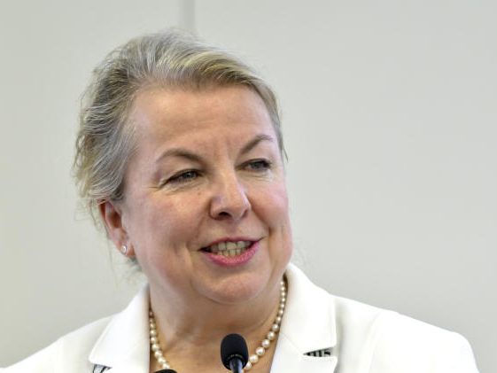 „Es ist gelungen“, sagte Sozialministerin Hartinger-Klein am Mittwoch über die Kassenreform. „Es ist gelungen“, sagte Sozialministerin Hartinger-Klein am Mittwoch über die Kassenreform.