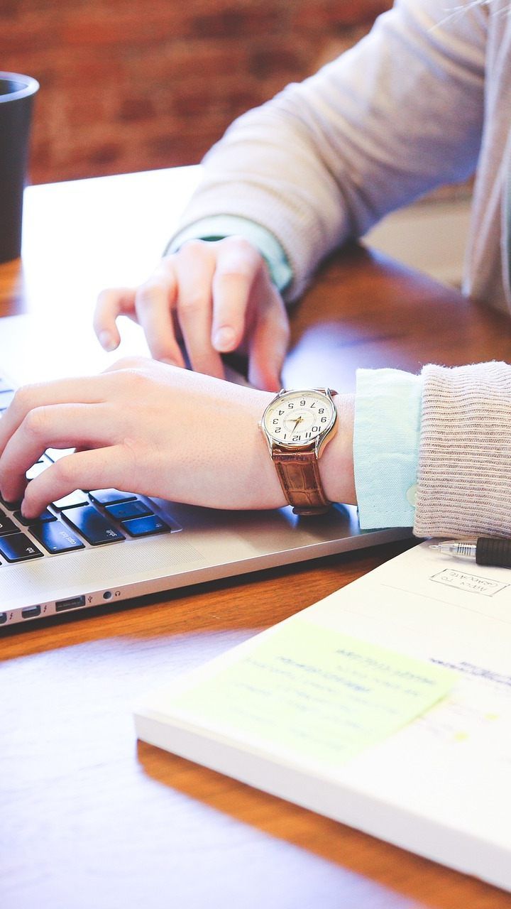 Amtswege könnte man in Zukunft ganz einfach am Laptop erledigen.