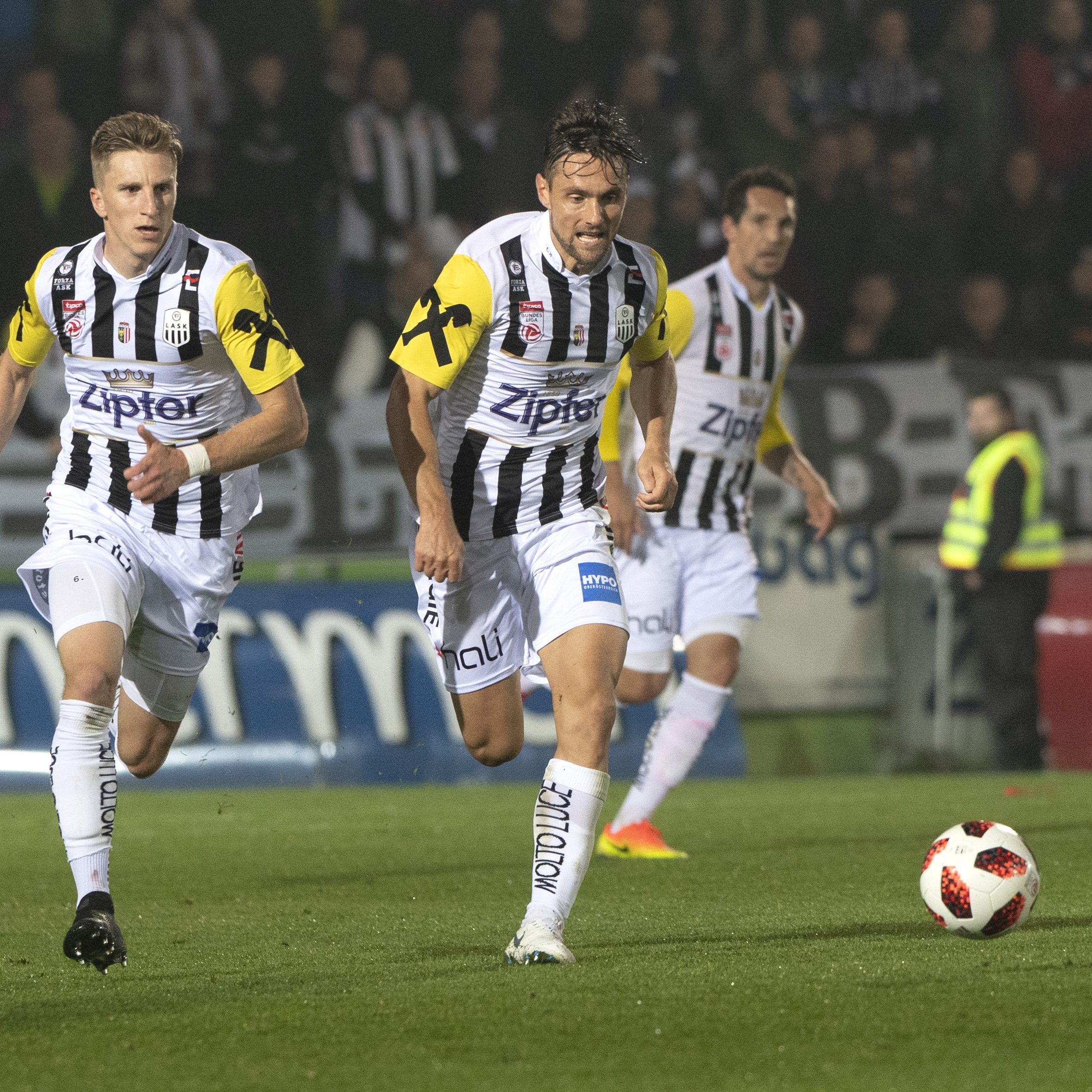 LIVE-Ticker zum Spiel LASK Linz gegen Red Bull Salzburg ab 17.00 Uhr.