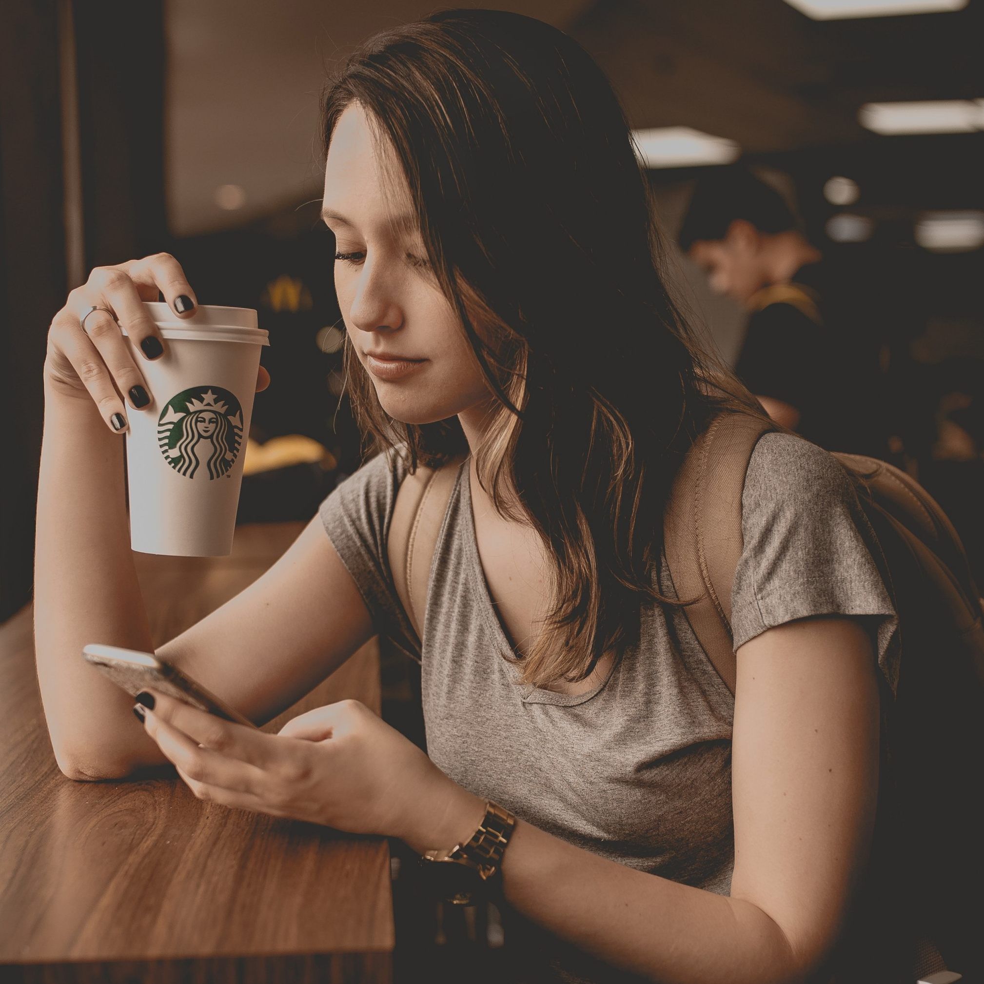 Ständig "on": Smartphone-Sucht wird zum Problem.