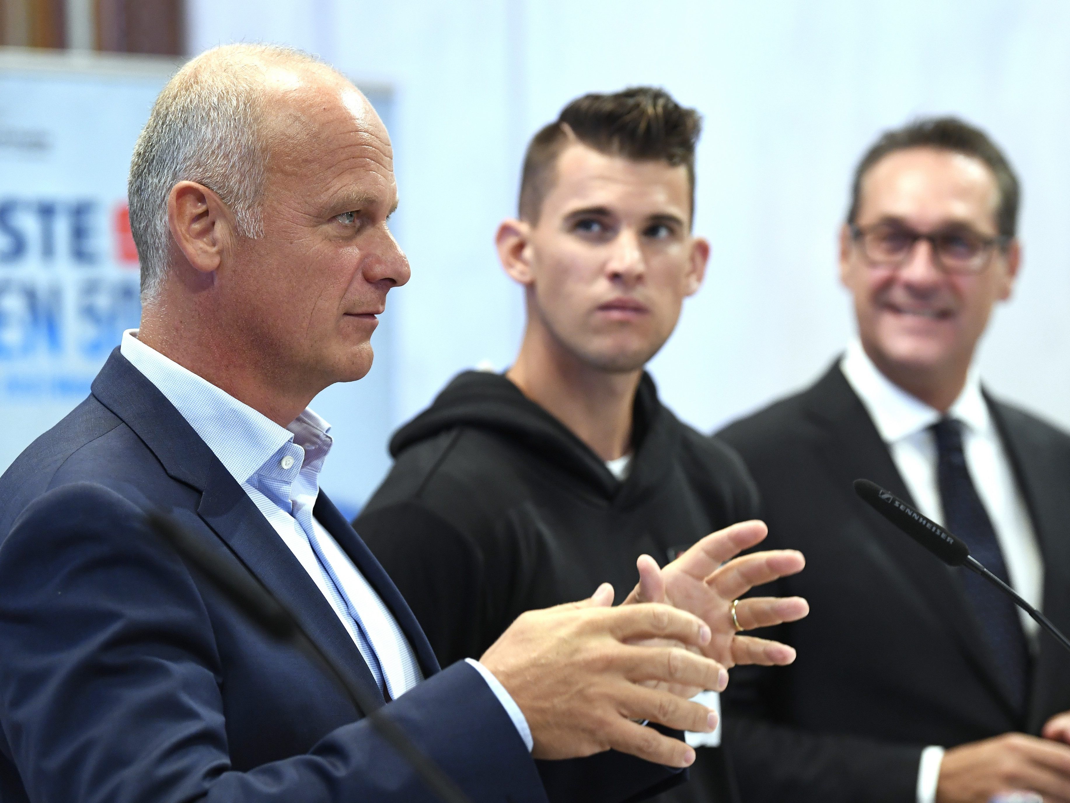 Straka mit Tennisass Thiem und Sportminister Strache.