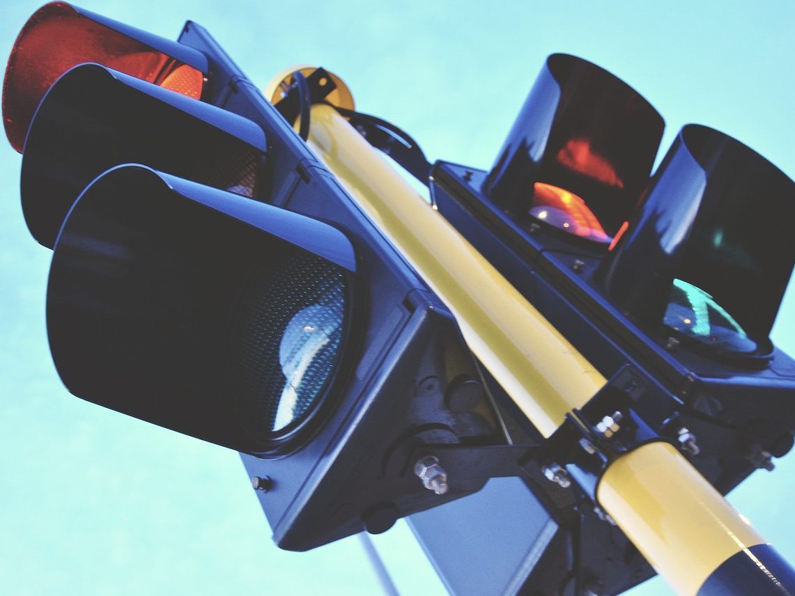 Der 15-Jährige wurde bei dem Unfall von einem Pkw erfasst.