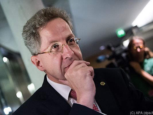 Maaßen selbst habe um diesen Schritt gebeten Maaßen selbst habe um diesen Schritt gebeten