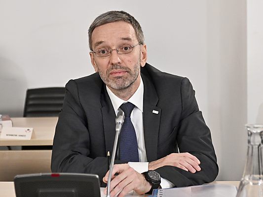 Kickl weist jede Schuld von sich Kickl weist jede Schuld von sich