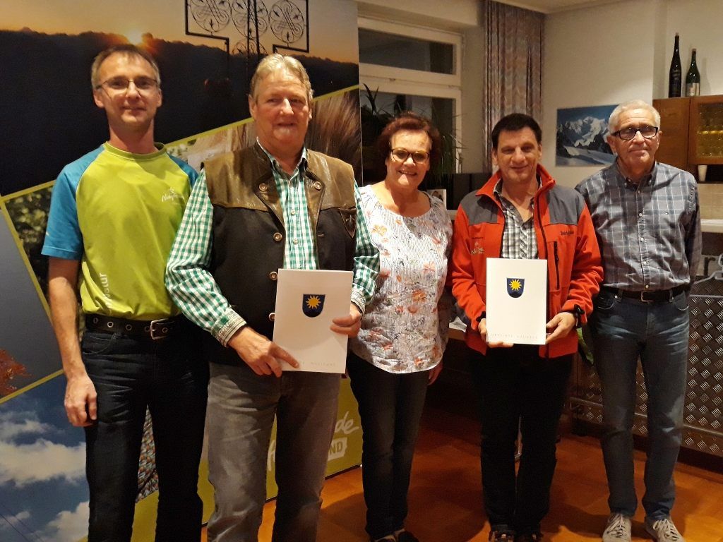 Jubilare mit Obm. Robert Helperstorfer u. VizeBgm. Eva Nicolussi Jubilare mit Obm. Robert Helperstorfer u. VizeBgm. Eva Nicolussi