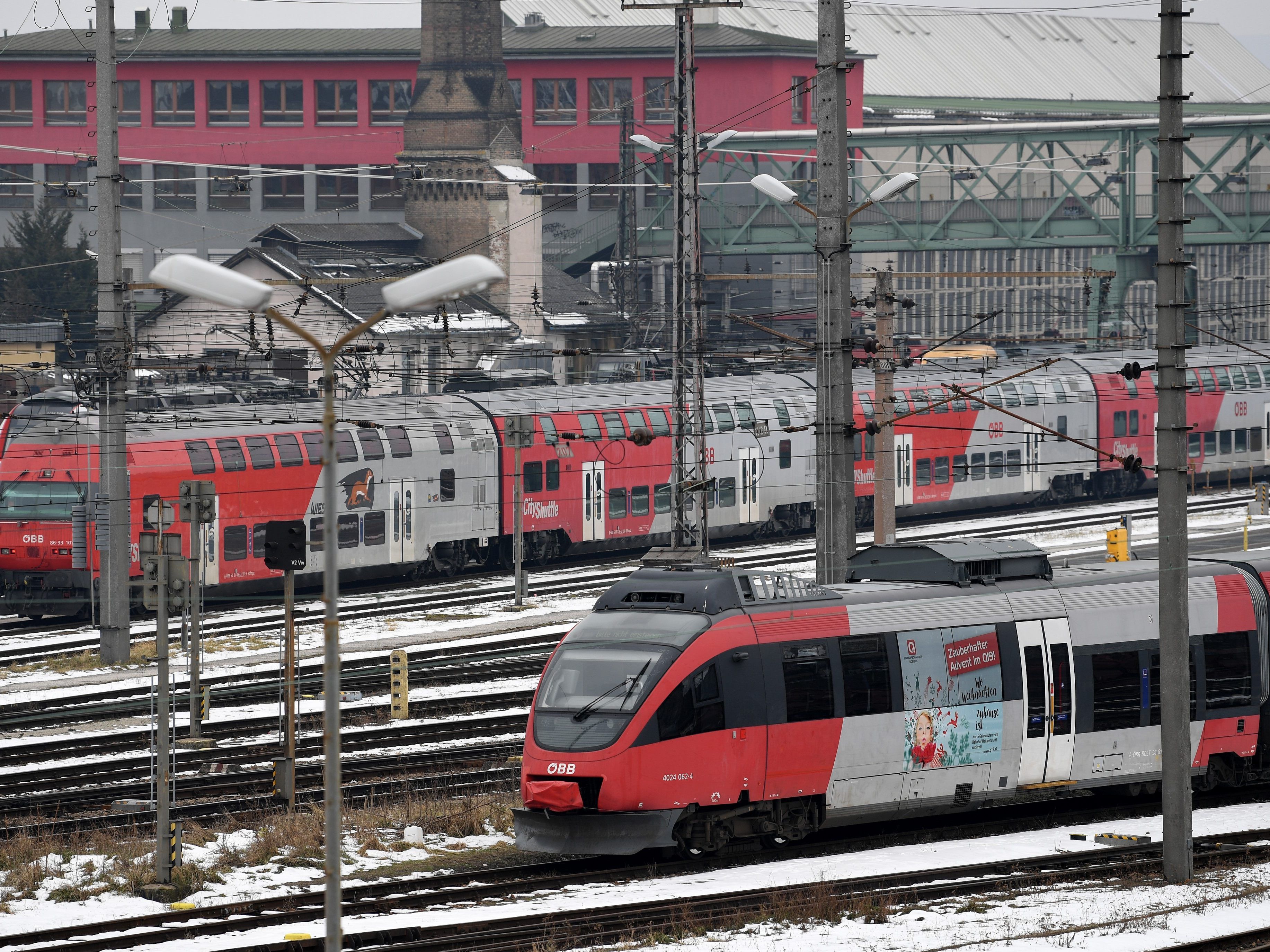 Kurz vor den Bahn-Streiks finden um 10 Uhr noch weitere Verhandlungen statt.