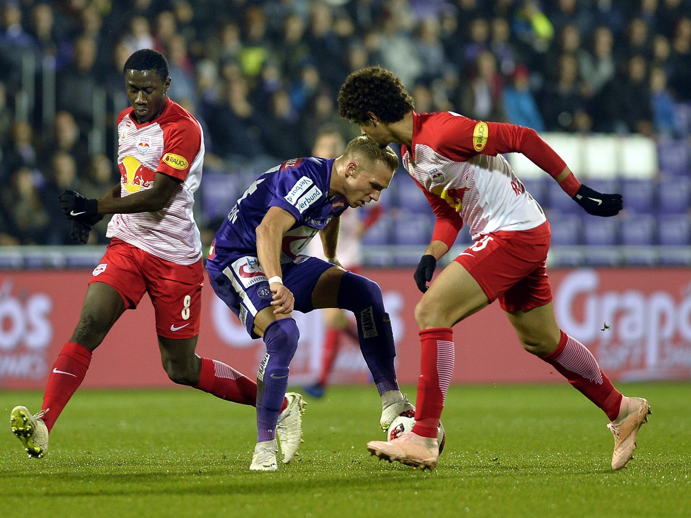 Austria Wien musste sich mit einem 0:2 geschlagen geben. Austria Wien musste sich mit einem 0:2 geschlagen geben.