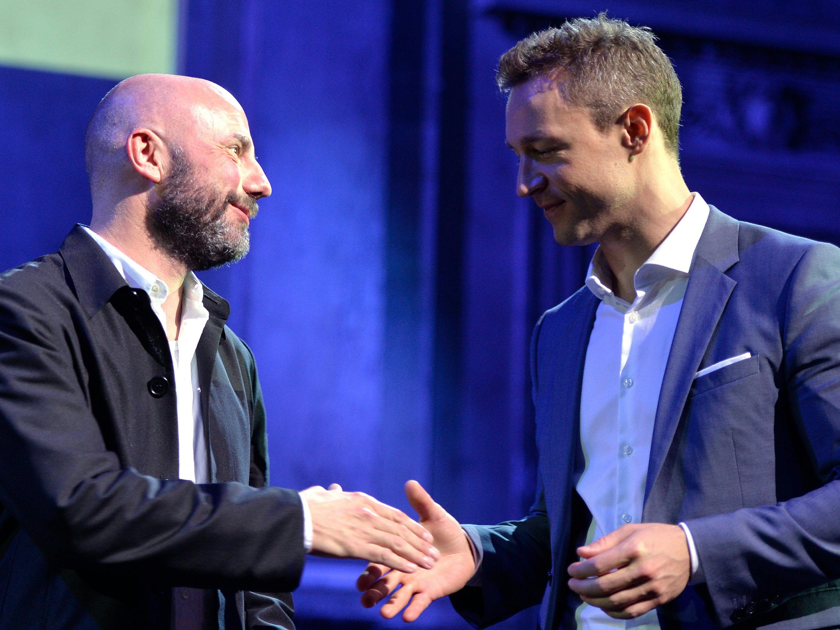 Daniel Wisser wurde mit dem Österreichischen Buchpreis ausgezeichnet. Daniel Wisser wurde mit dem Österreichischen Buchpreis ausgezeichnet.