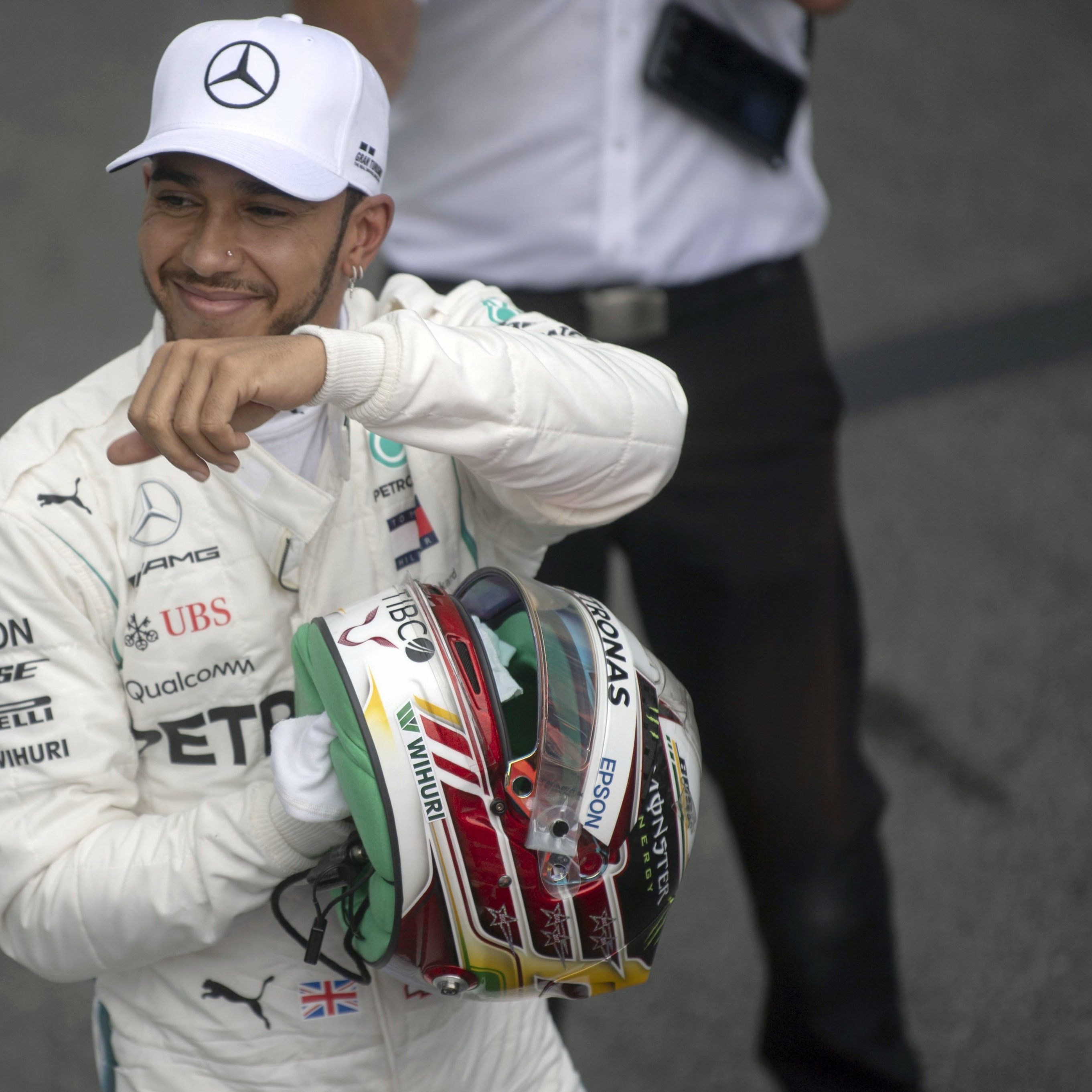 Vettel knapp geschlagen - Topduo drohen Strafen.