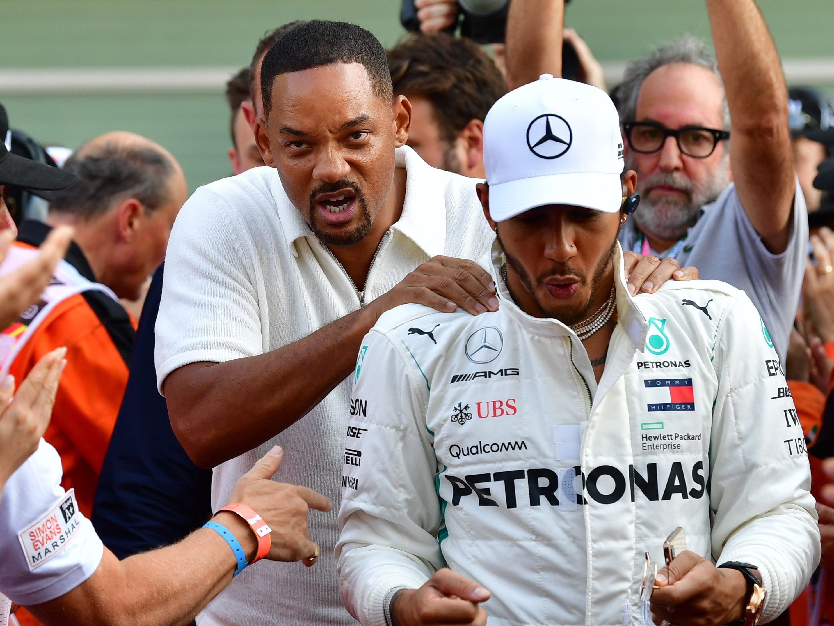 Schauspieler Will Smith und Mercedes-Rennfahrer Lewis Hamilton sorgten für einen gelungenen Social Media-Gag.