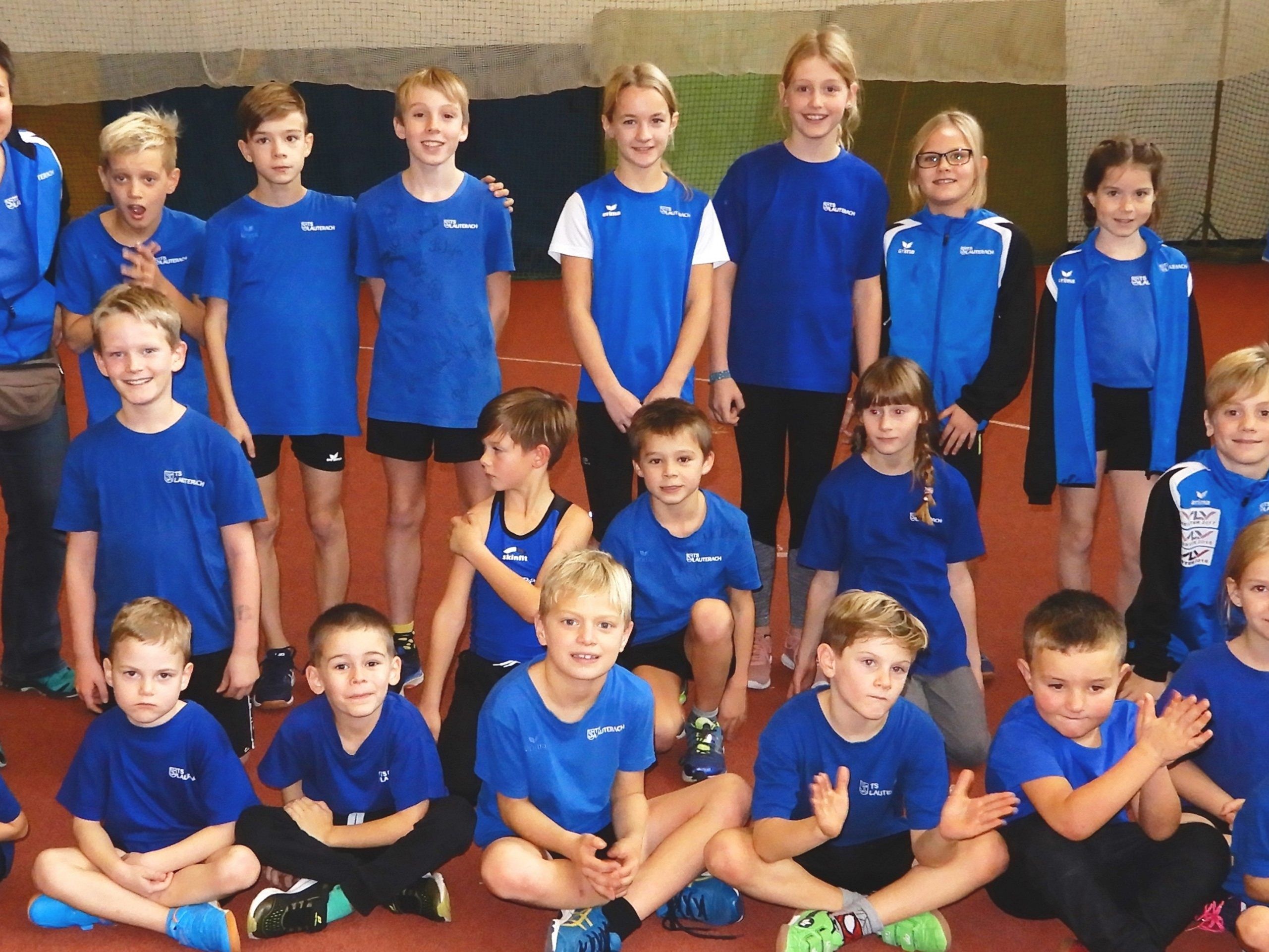 Efolgreicher erster Hallenwettkampf der TS Lauterach Kids in Dornbirn Efolgreicher erster Hallenwettkampf der TS Lauterach Kids in Dornbirn