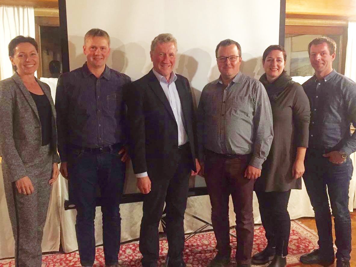 Landtagsvizepräsidentin Martina Rüscher, Markus Faißt, Alt-Landesrat Erich Schwärzler, Bürgermeister Tobias Bischofberger, Bürgermeisterin Bianca Moosbrugger-Petter, Landtagsabgeordneter Bernhard Feuerstein