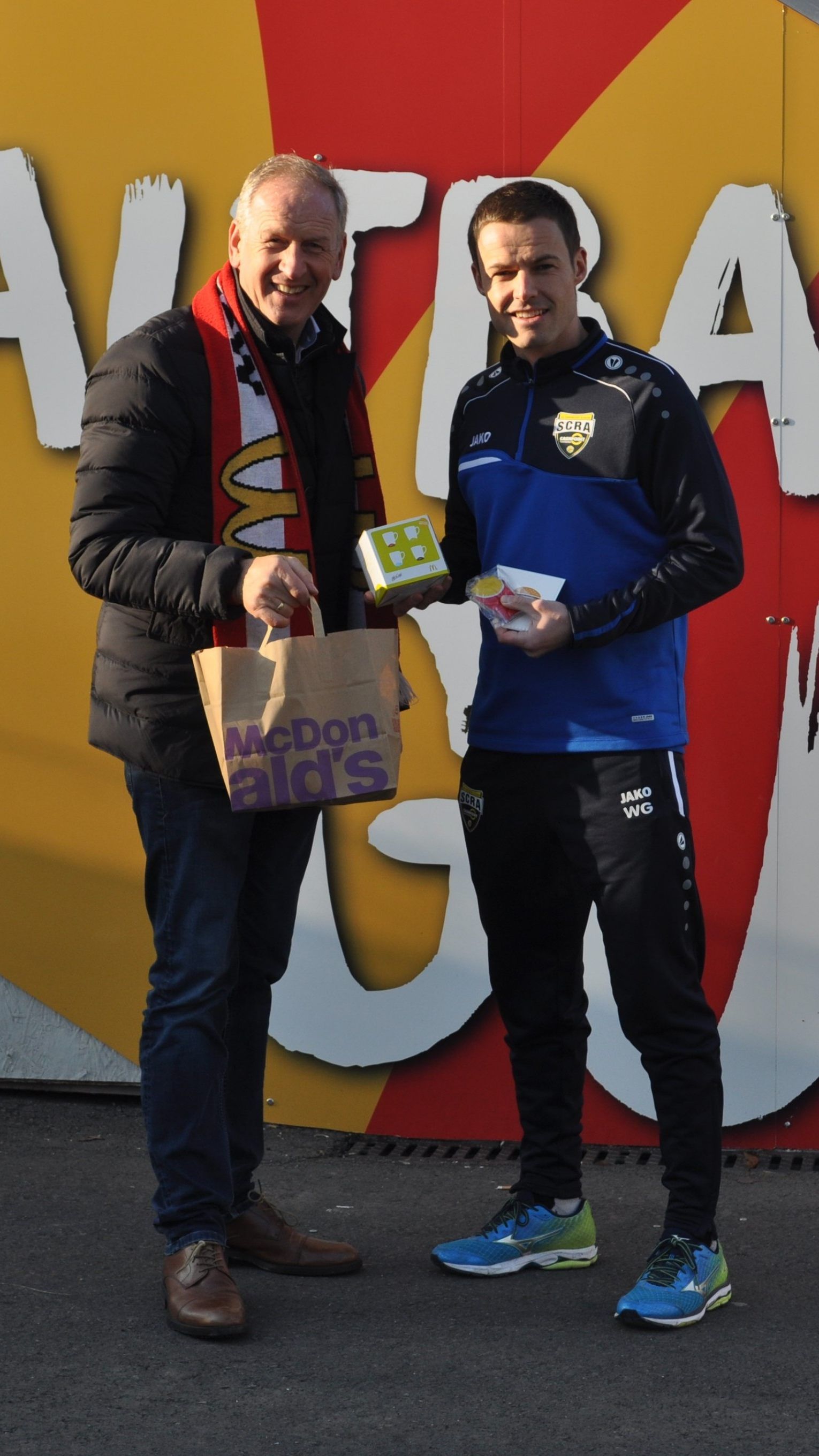 Loek Versluis und Trainer Werner Grabherr freuen sich auf die Zusammenarbeit