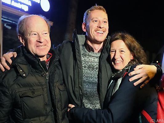 Max Zirngast ist überglücklich Max Zirngast ist überglücklich