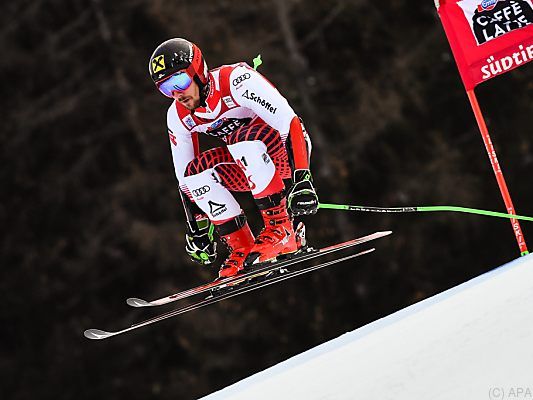 Hirscher hat fast eine Sekunde Vorsprung Hirscher hat fast eine Sekunde Vorsprung