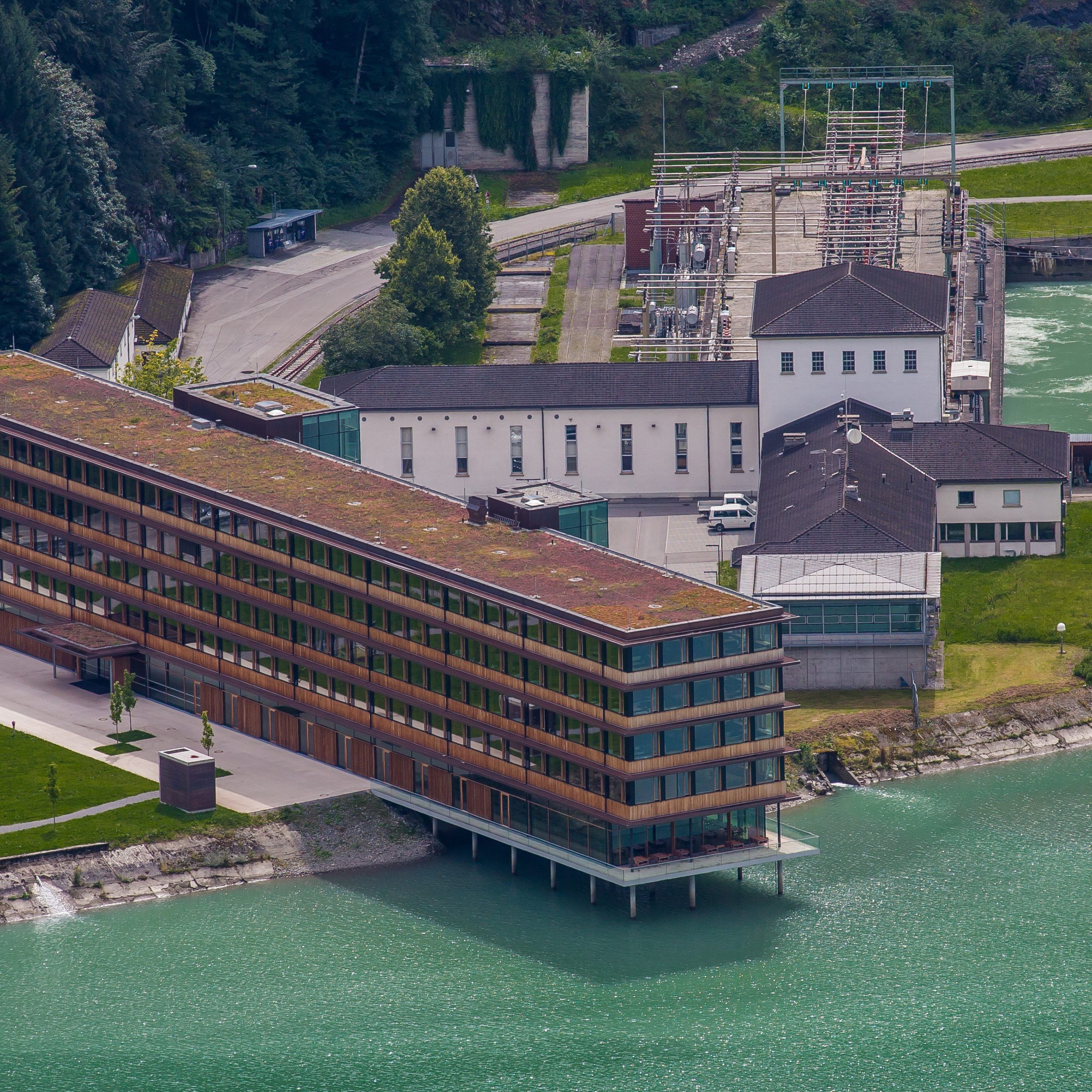 Das zentrale Bürogebäude in Rodund im Gemeindegebiet von Vandans.