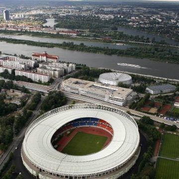Der EM-Quali-Auftakt findet im größten Stadion des Landes statt.