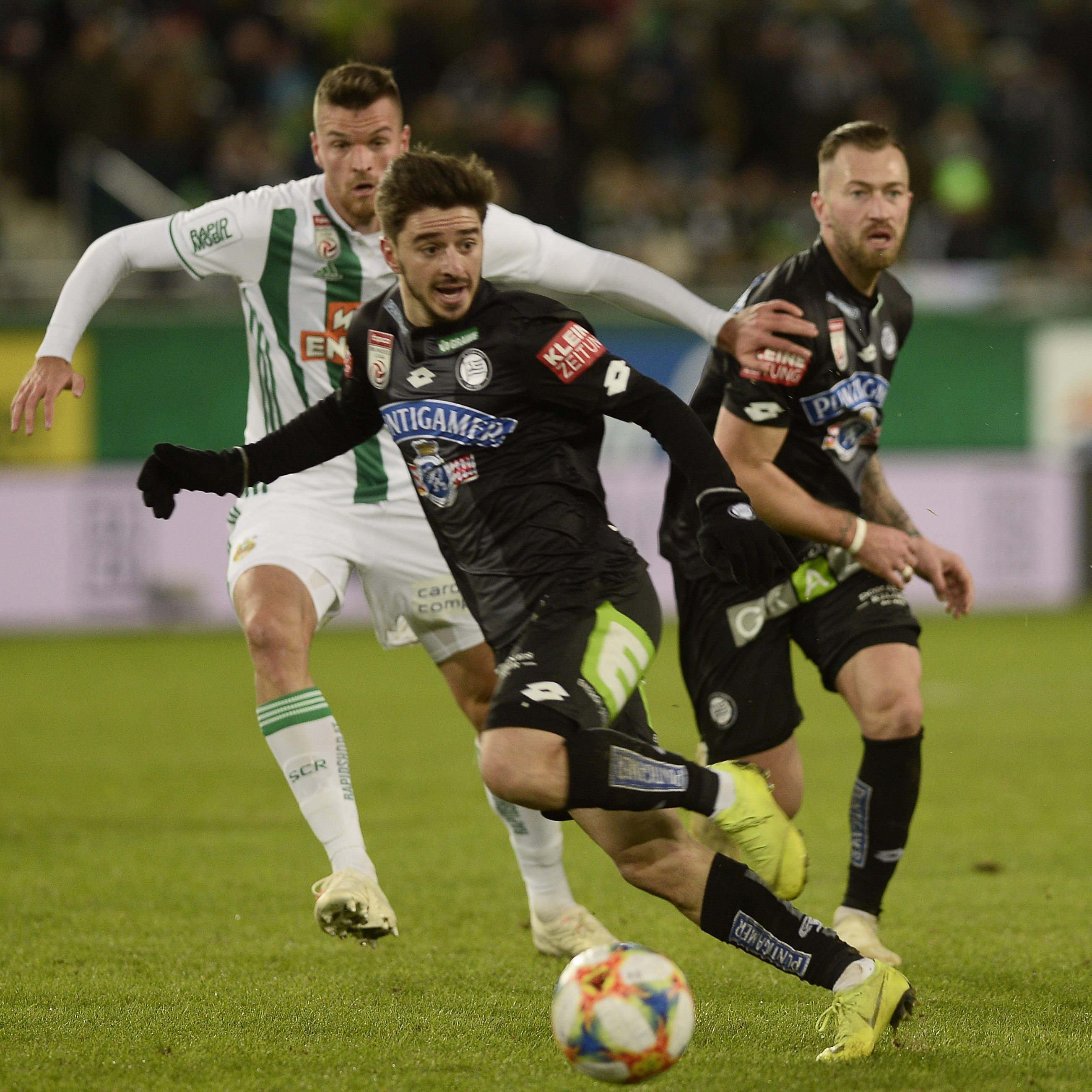 Rapid Wien muss sich mit einem 0:0 zufrieden geben.