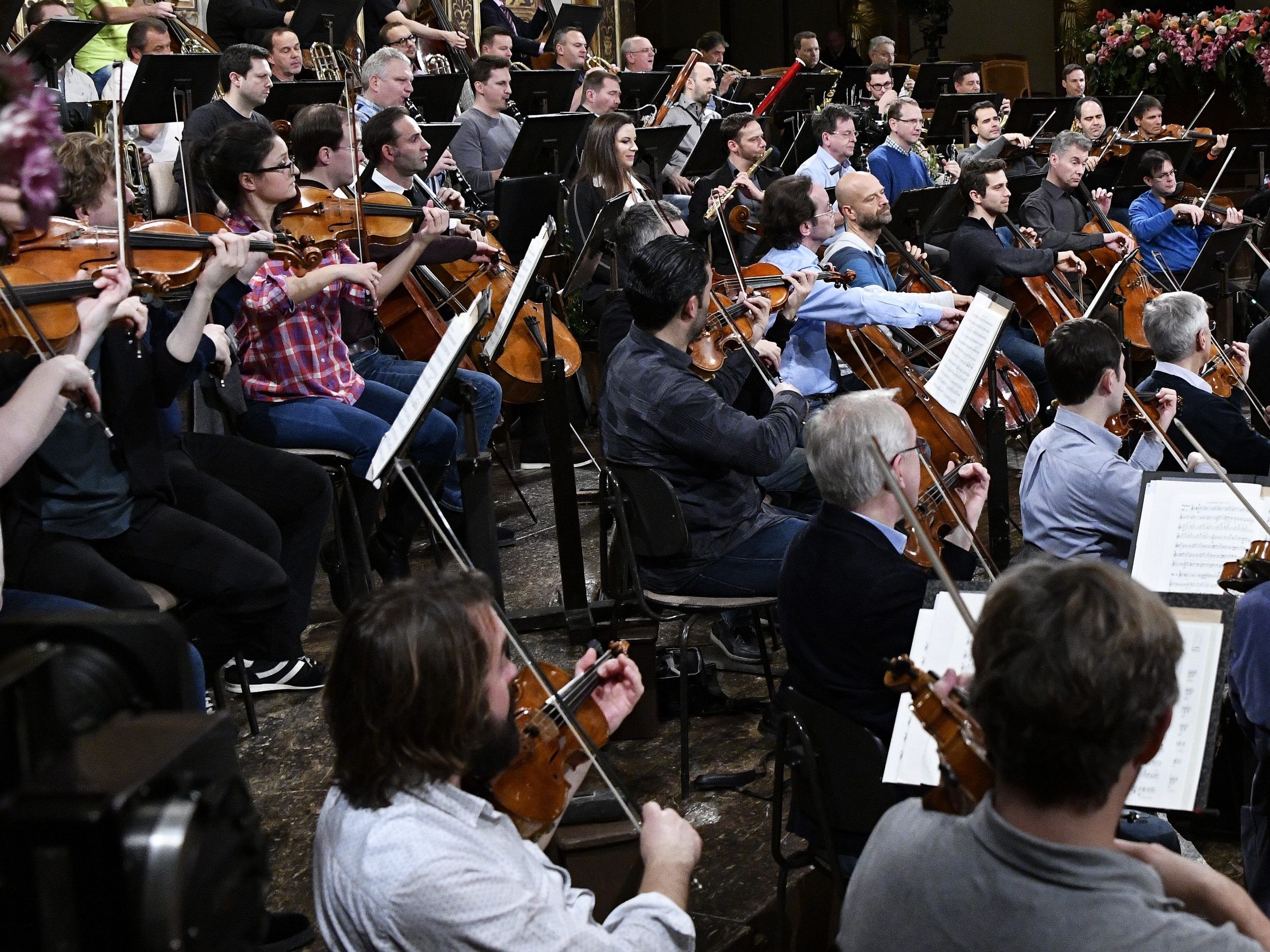 Die jungen Musiker werden nach einem Probespiel ausgewählt.