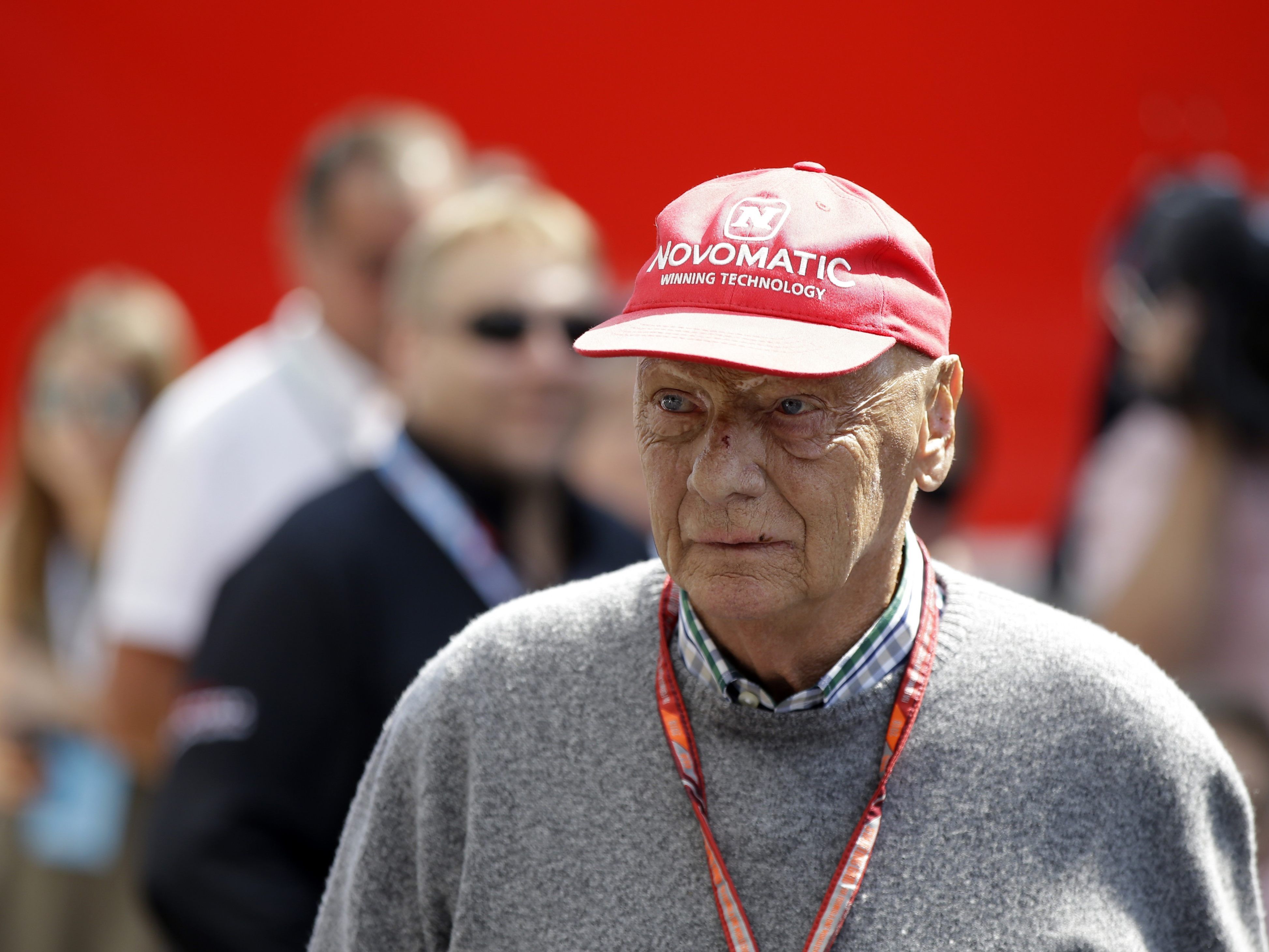 Niki Lauda will in einem Monat zur Formel 1 zurückkehren.