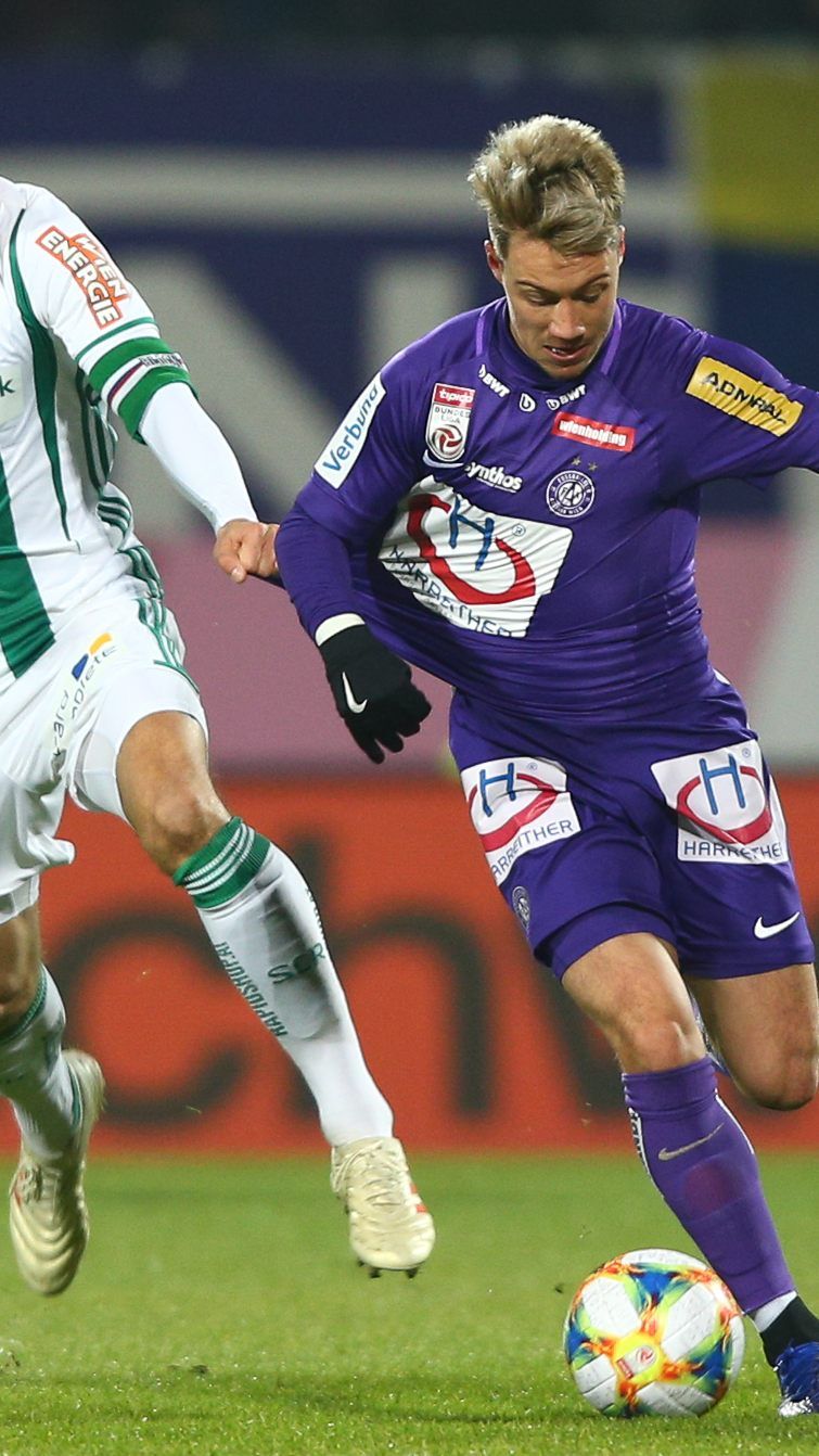 Ab der 33. Minute spielte die Austria nur noch gegen zehn Rapidler.