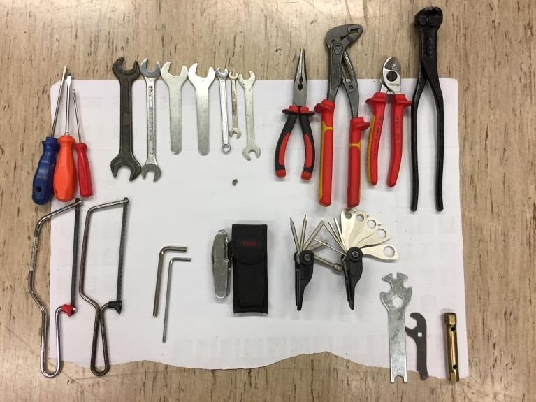 Bei den beiden Männern wurde Einbruchswerkzeug sichergestellt. Bei den beiden Männern wurde Einbruchswerkzeug sichergestellt.