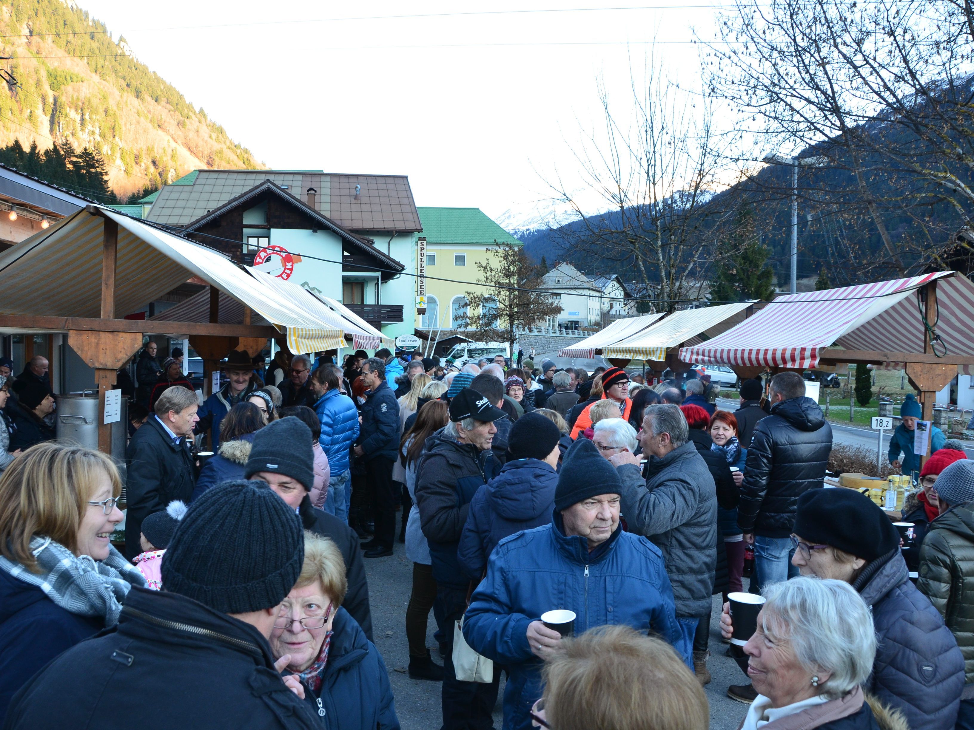 Weihnachtsmarkt Wald a. A.