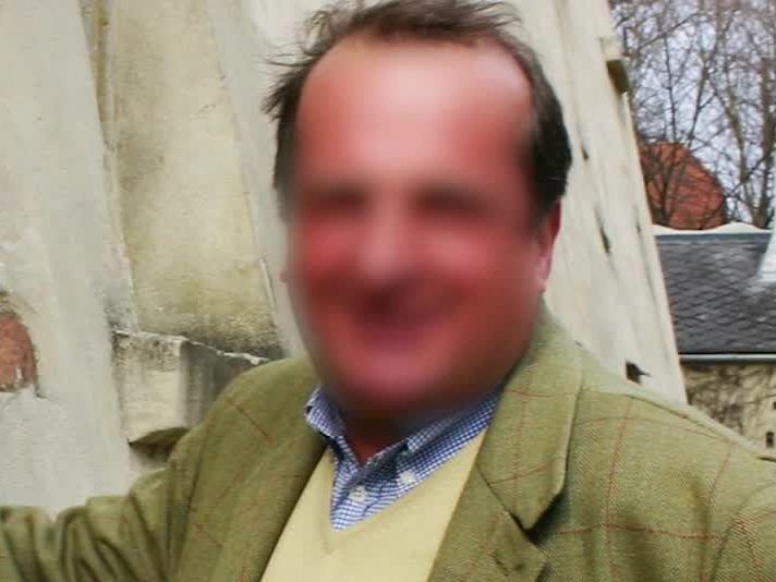 Der Mann soll drei Menschen erschossen haben. Der Mann soll drei Menschen erschossen haben.