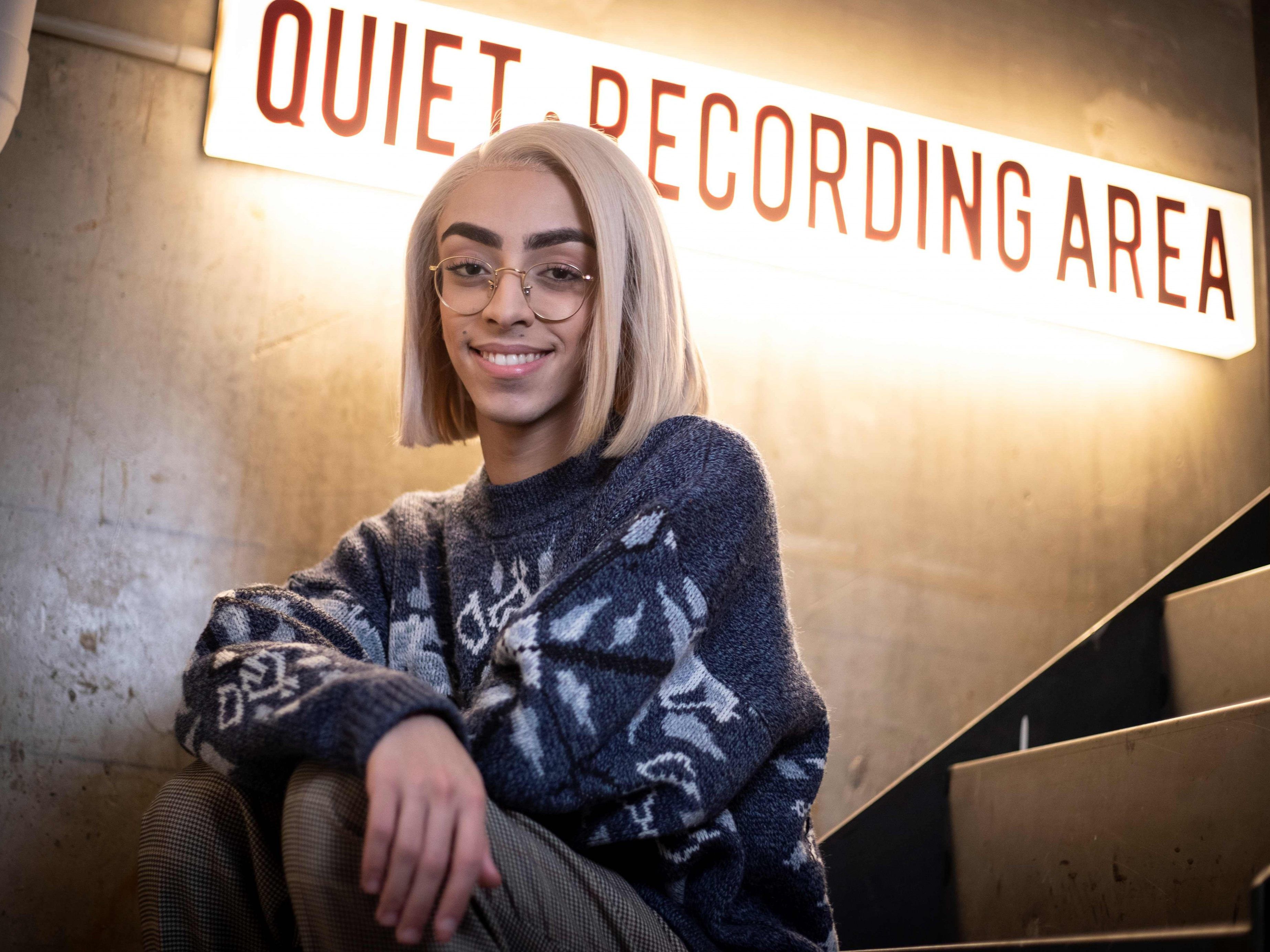 Bilal Hassani hat Anzeige erstattet. Bilal Hassani hat Anzeige erstattet.
