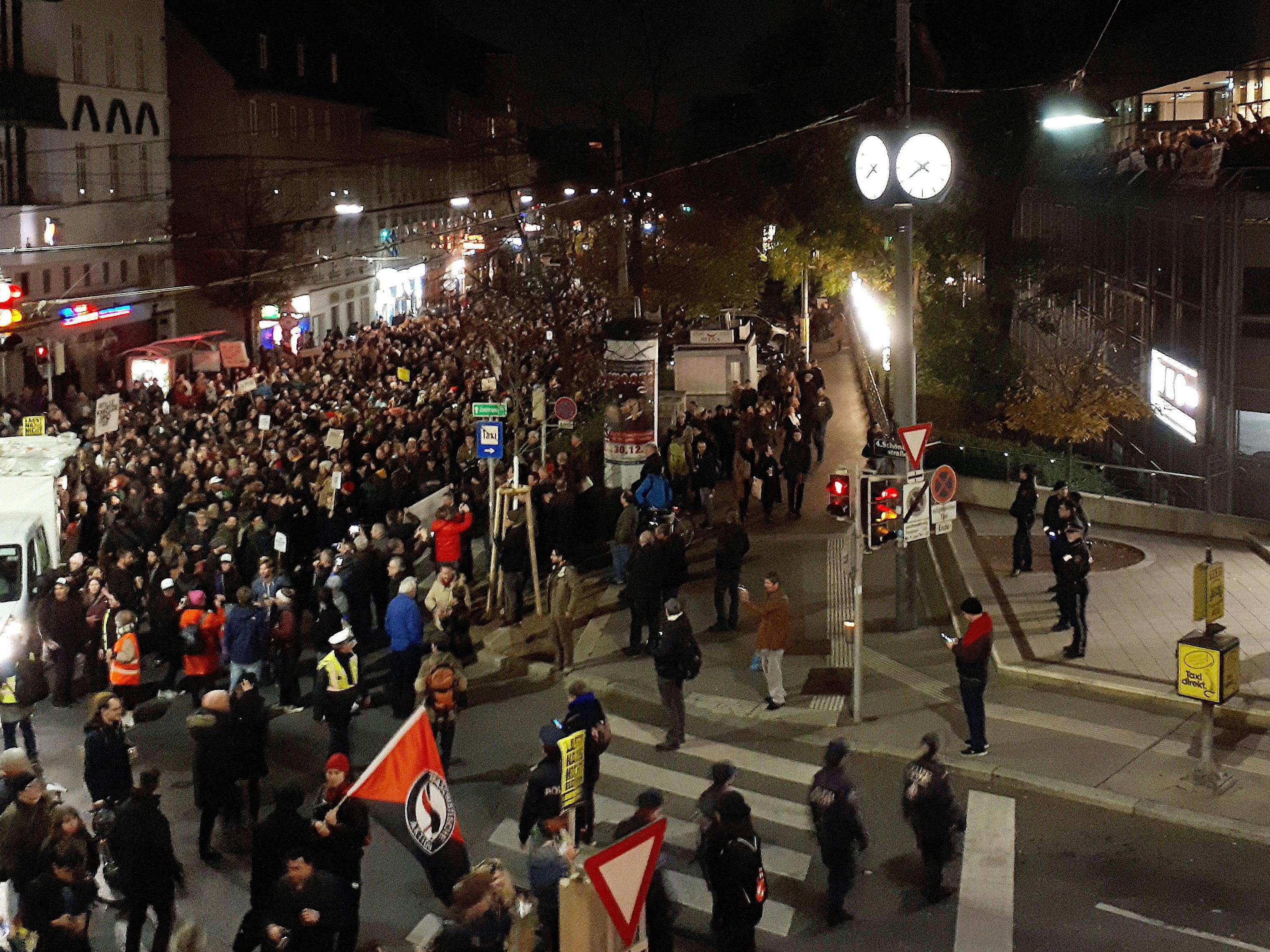 Die Donnerstagsdemo wird wieder Stau in der Innenstadt mit sich bringen. Die Donnerstagsdemo wird wieder Stau in der Innenstadt mit sich bringen.