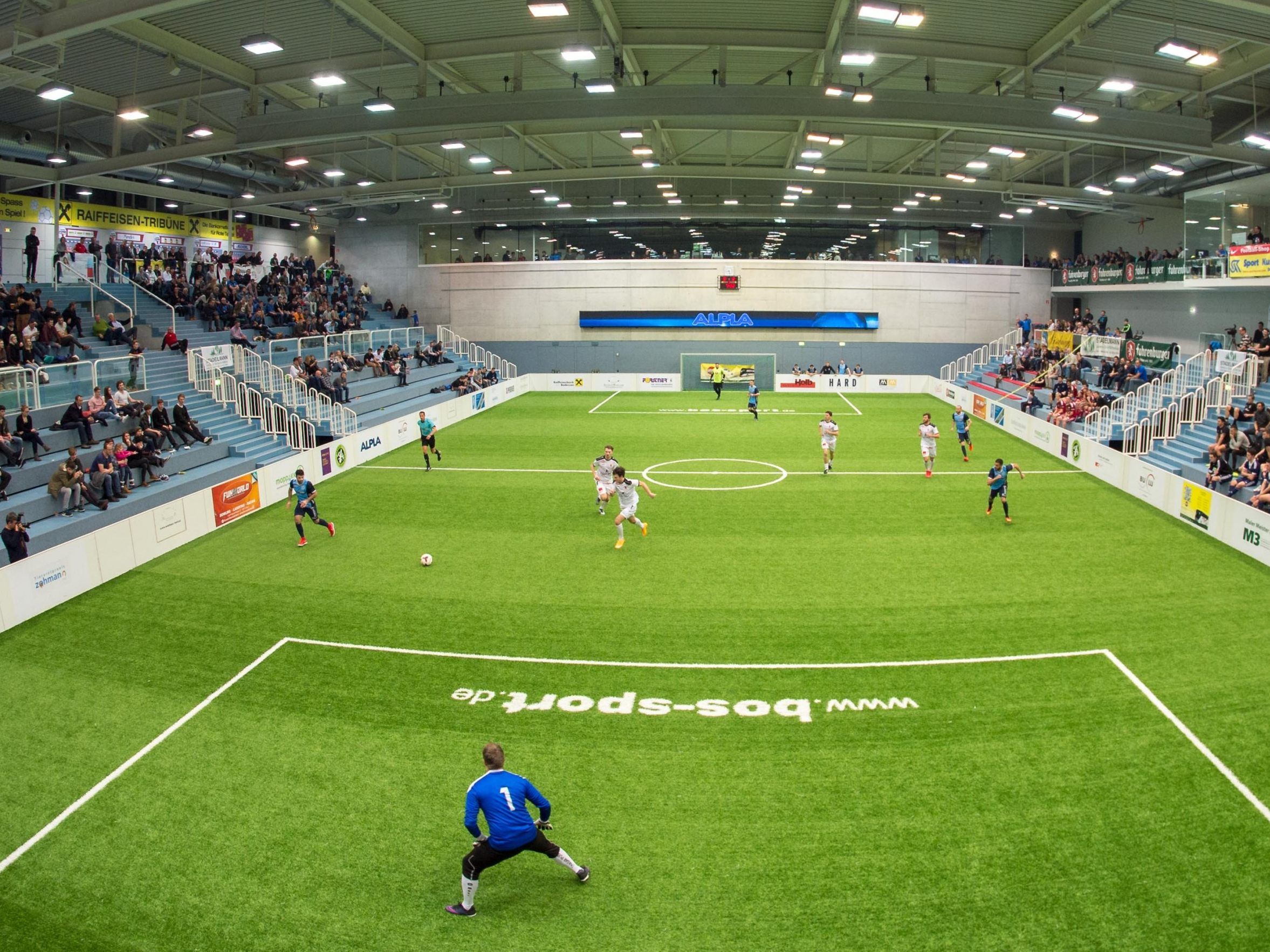 Hallenfußball-Action beim Seehallencup in Hard (Bild vom Finaltag 2018).