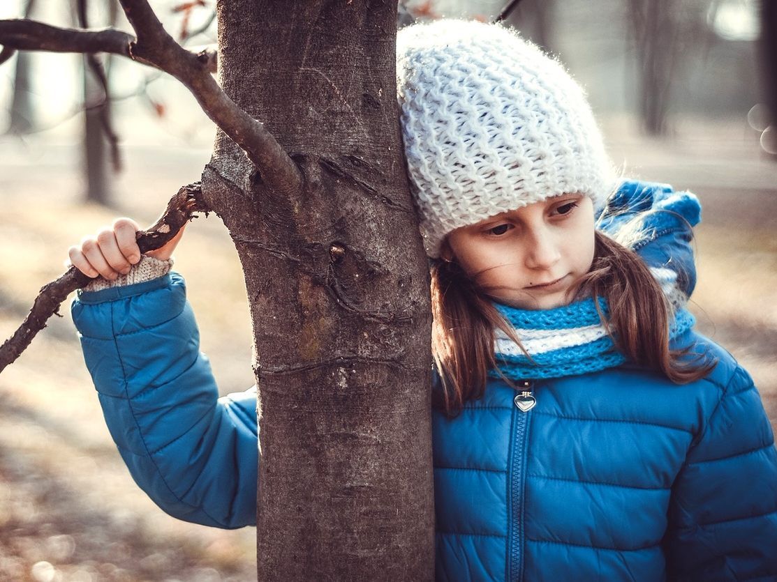 Kinder und Jugendliche sind genauso orientierungslos wie die meisten Erwachsenen, wenn es darum geht, Trauer auszudrücken. Kinder und Jugendliche sind genauso orientierungslos wie die meisten Erwachsenen, wenn es darum geht, Trauer auszudrücken.