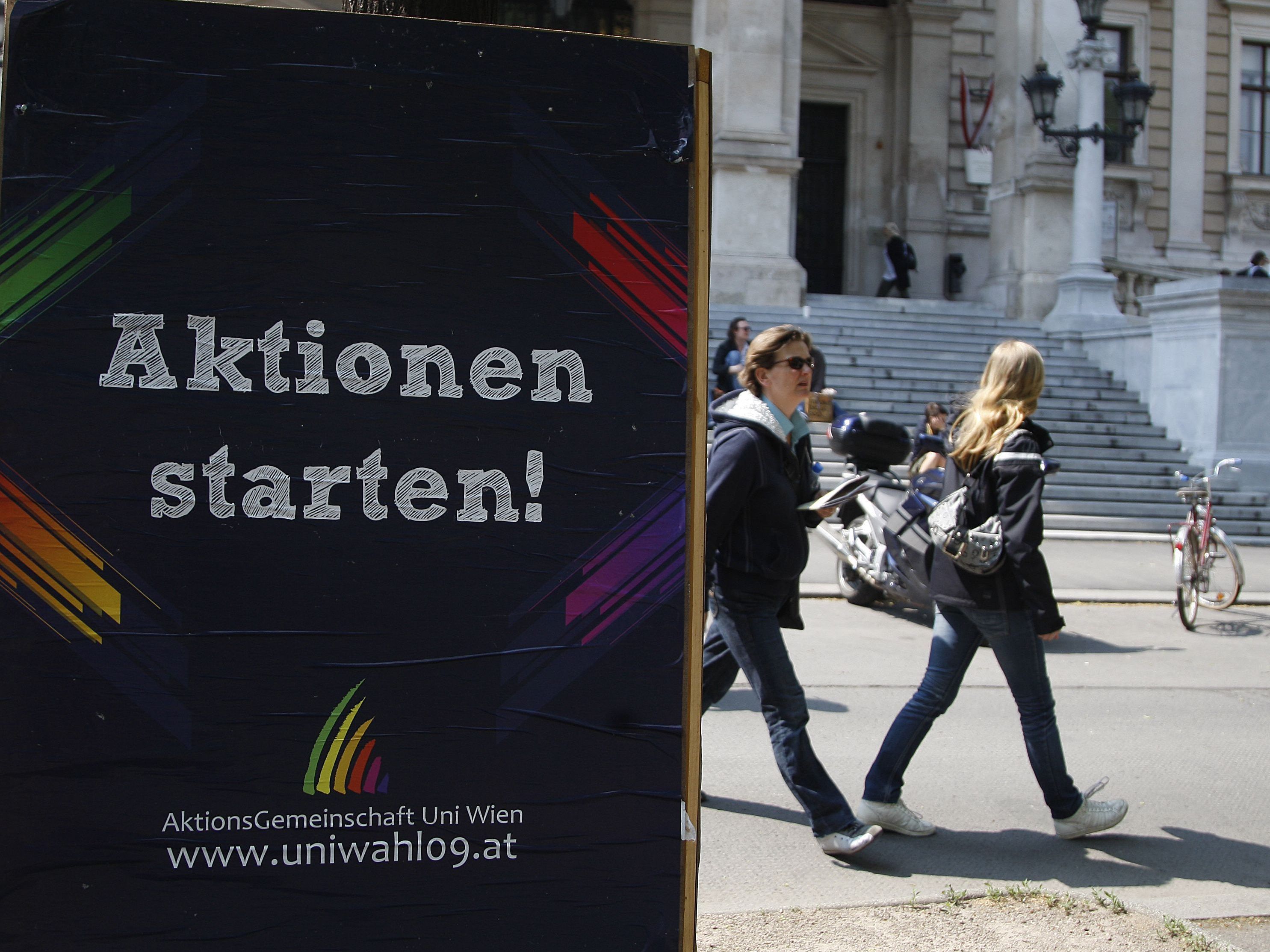 Die Studentenfraktion AG der ÖVP gilt als Kaderschmiede für Parteiposten. Die Studentenfraktion AG der ÖVP gilt als Kaderschmiede für Parteiposten.