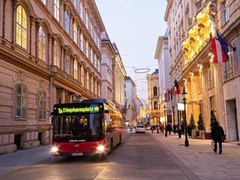 Wegen der Demo zum Akademikerball kommt es zu Öffi-Einschränkungen in Wien. Wegen der Demo zum Akademikerball kommt es zu Öffi-Einschränkungen in Wien.