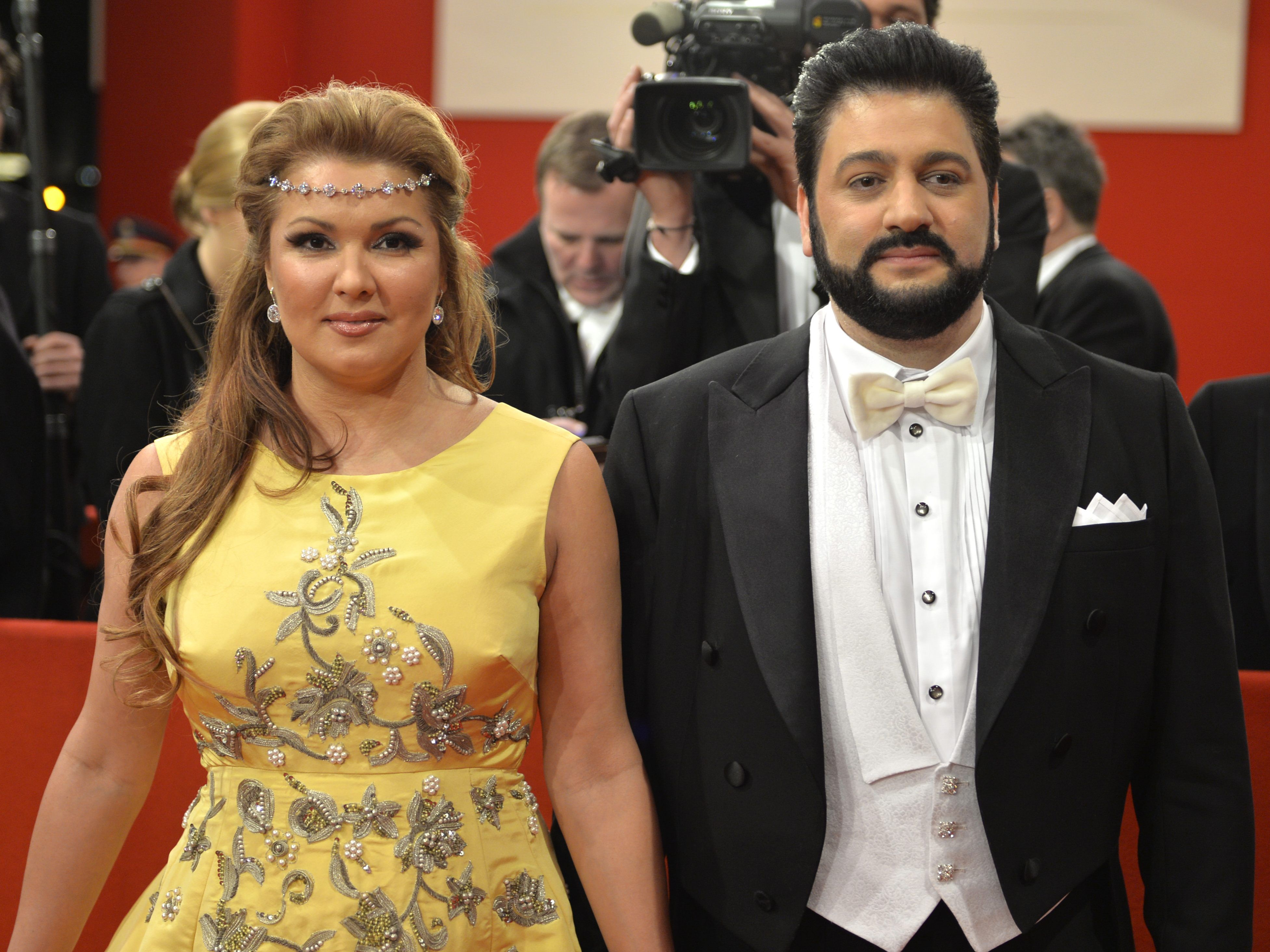 Anna Netrebko und ihr Ehemann Yusif Eyvazov singen am Wiener Opernball 2019.