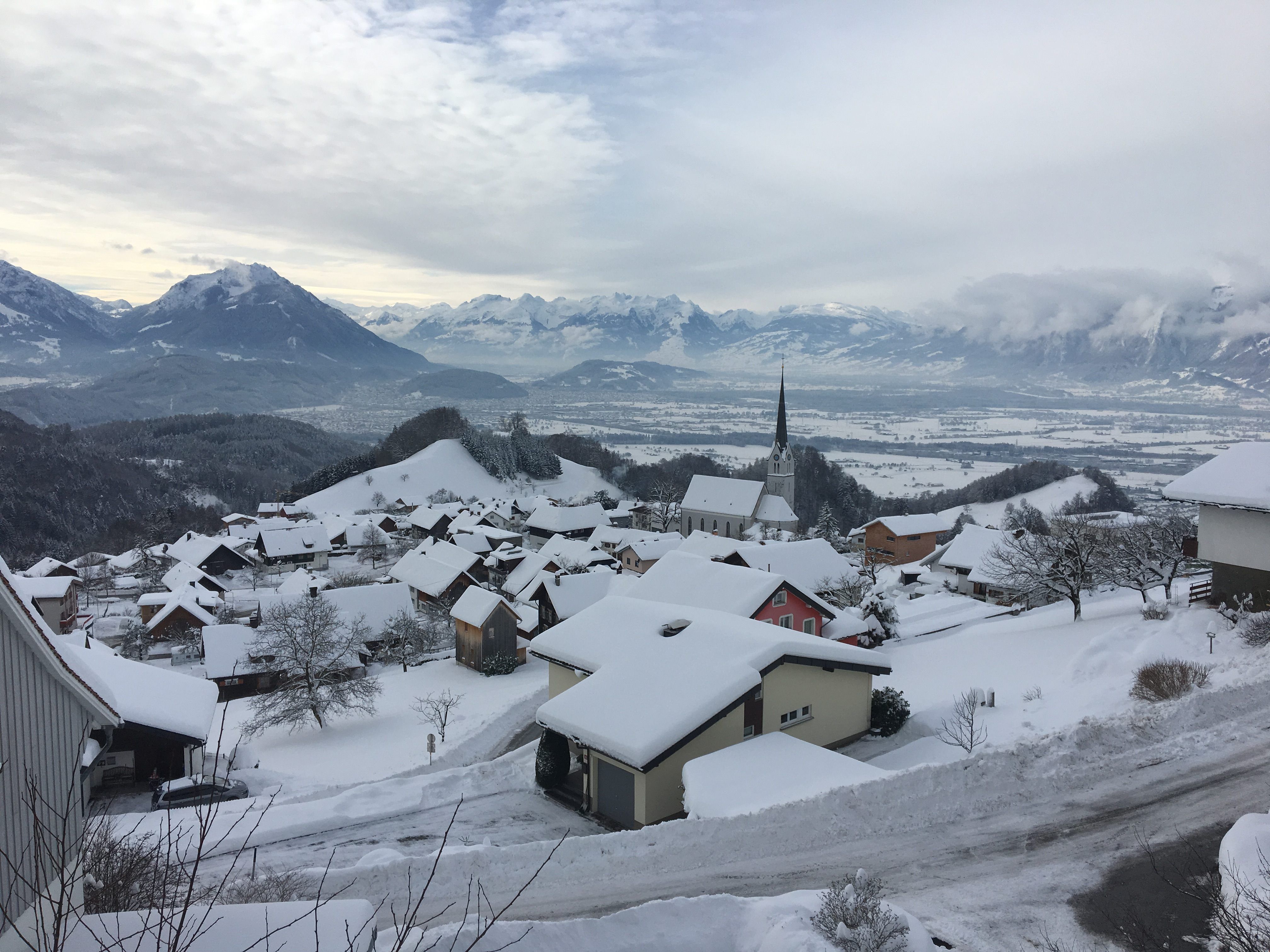 Fraxern zeigt sich frisch verschneit am 11. Jänner 2019.