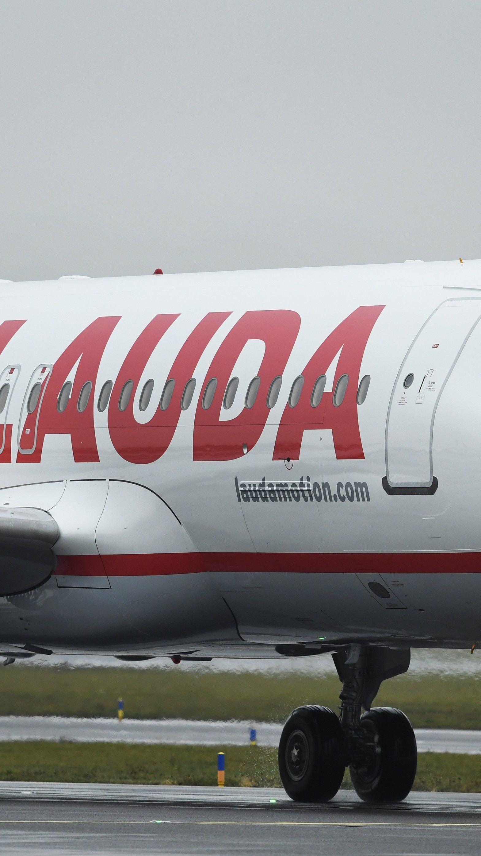 Ryanair übernimmt Laudamotion zu 100 Prozent.