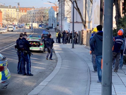 Polizei mit Großaufgebot vor Ort