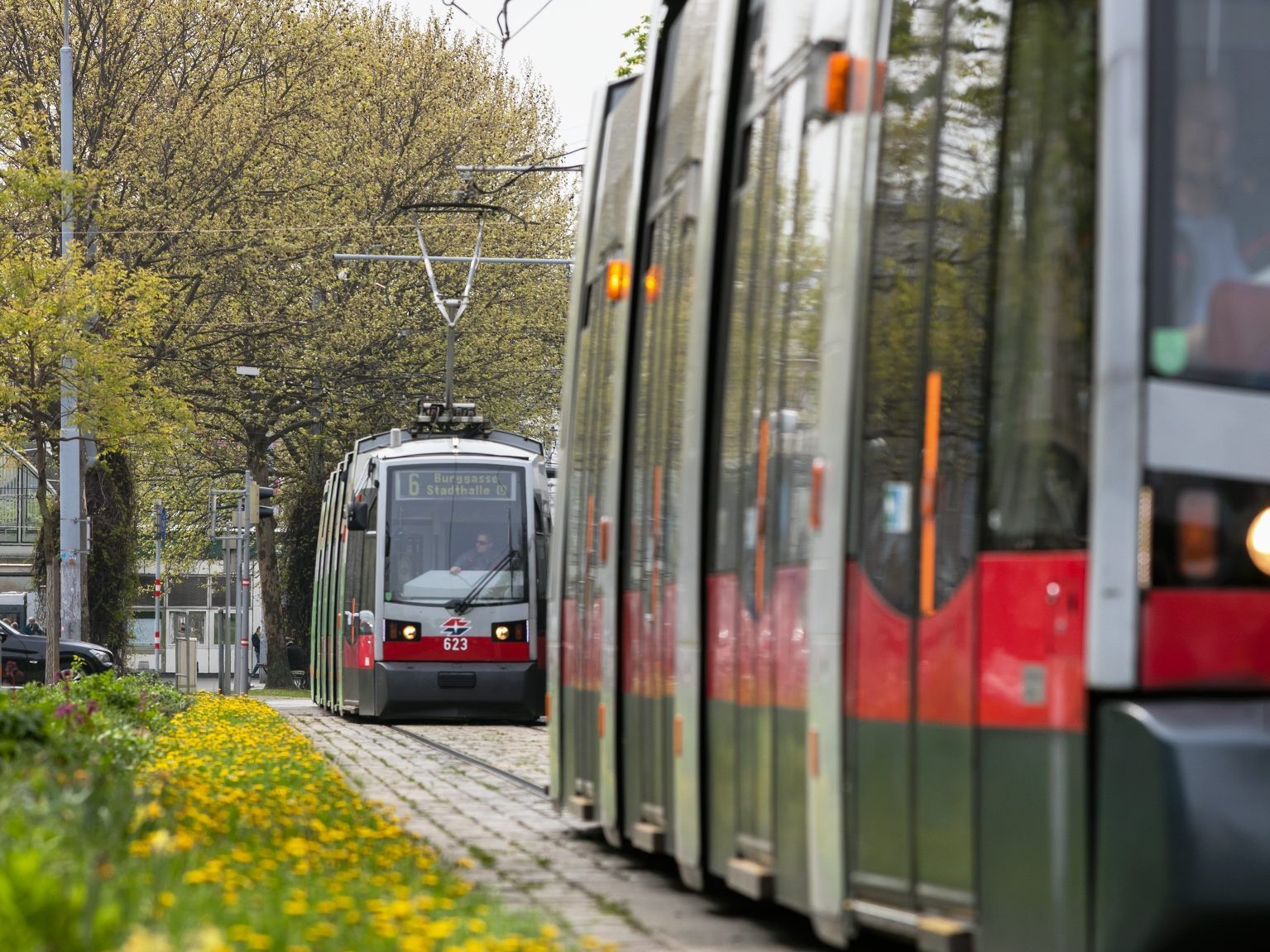 Direkt unter der A23 wird die neue Umkehrschleife für die Linie 6 entstehen. Direkt unter der A23 wird die neue Umkehrschleife für die Linie 6 entstehen.