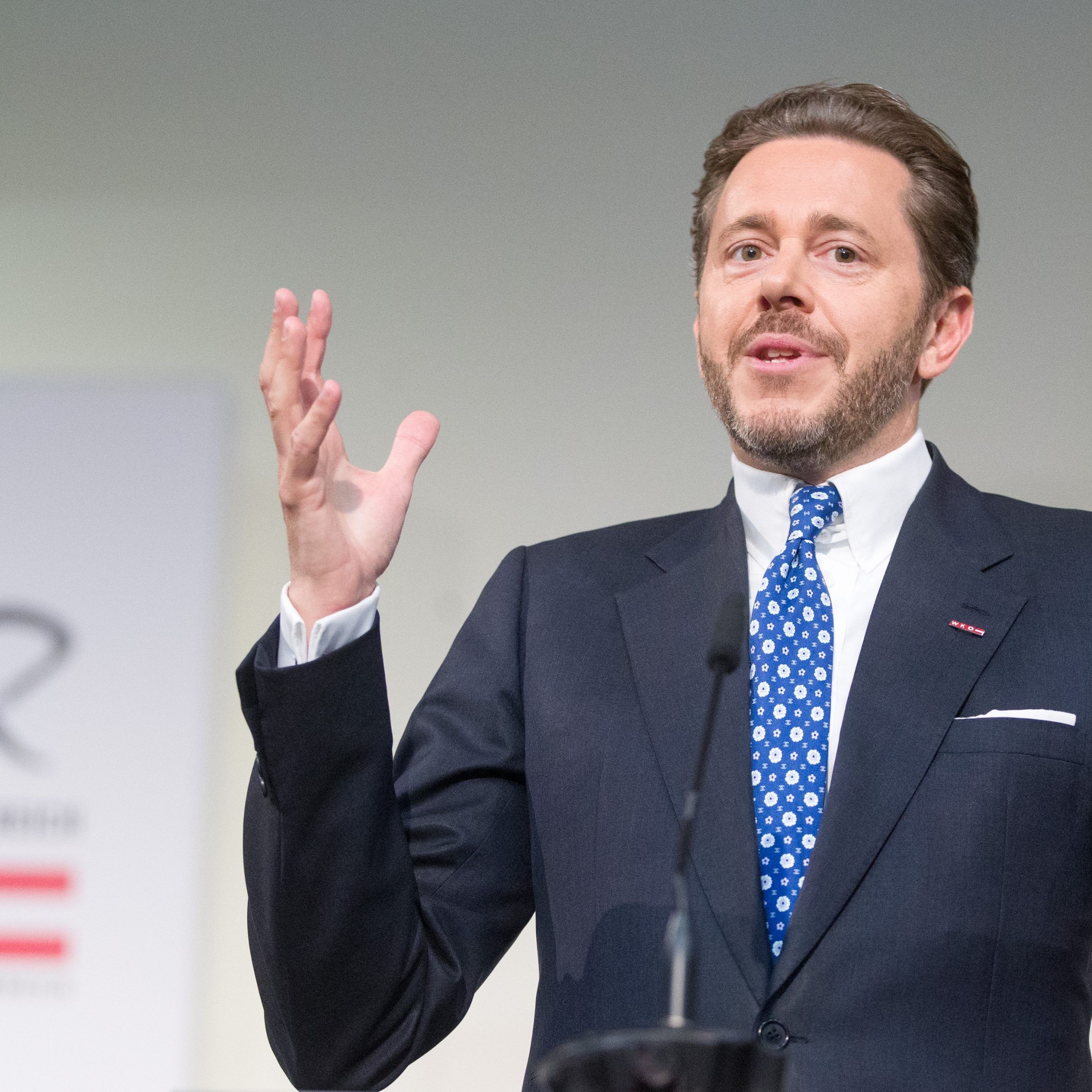 Mahrer gibt Auskunft über die Export-Zahlen.