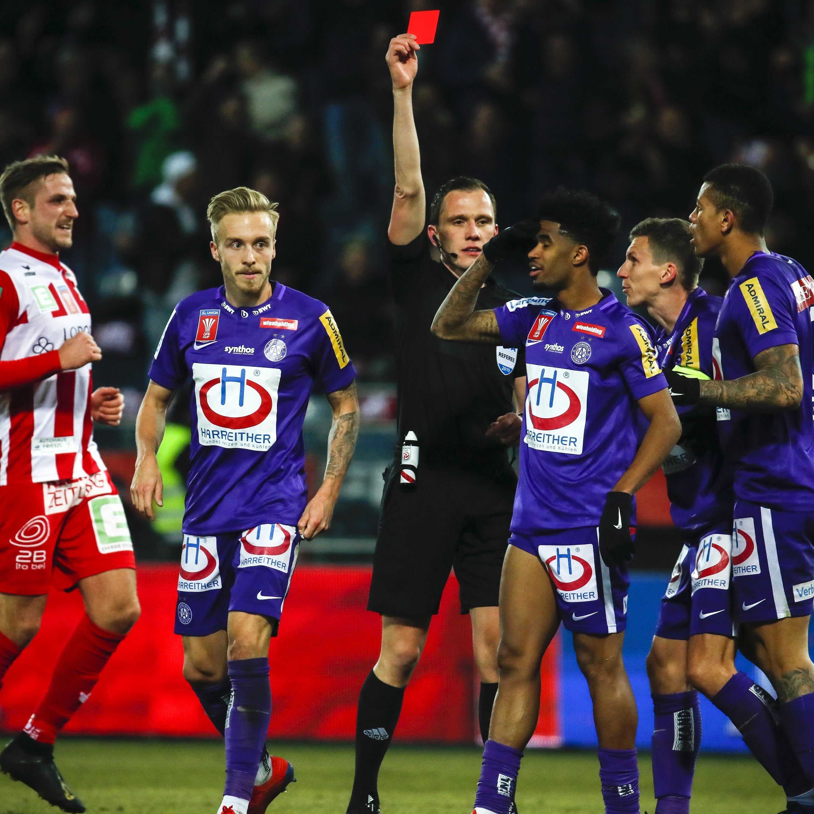 Austria Wien verliert mit zwei Mann weniger gegen den GAK.