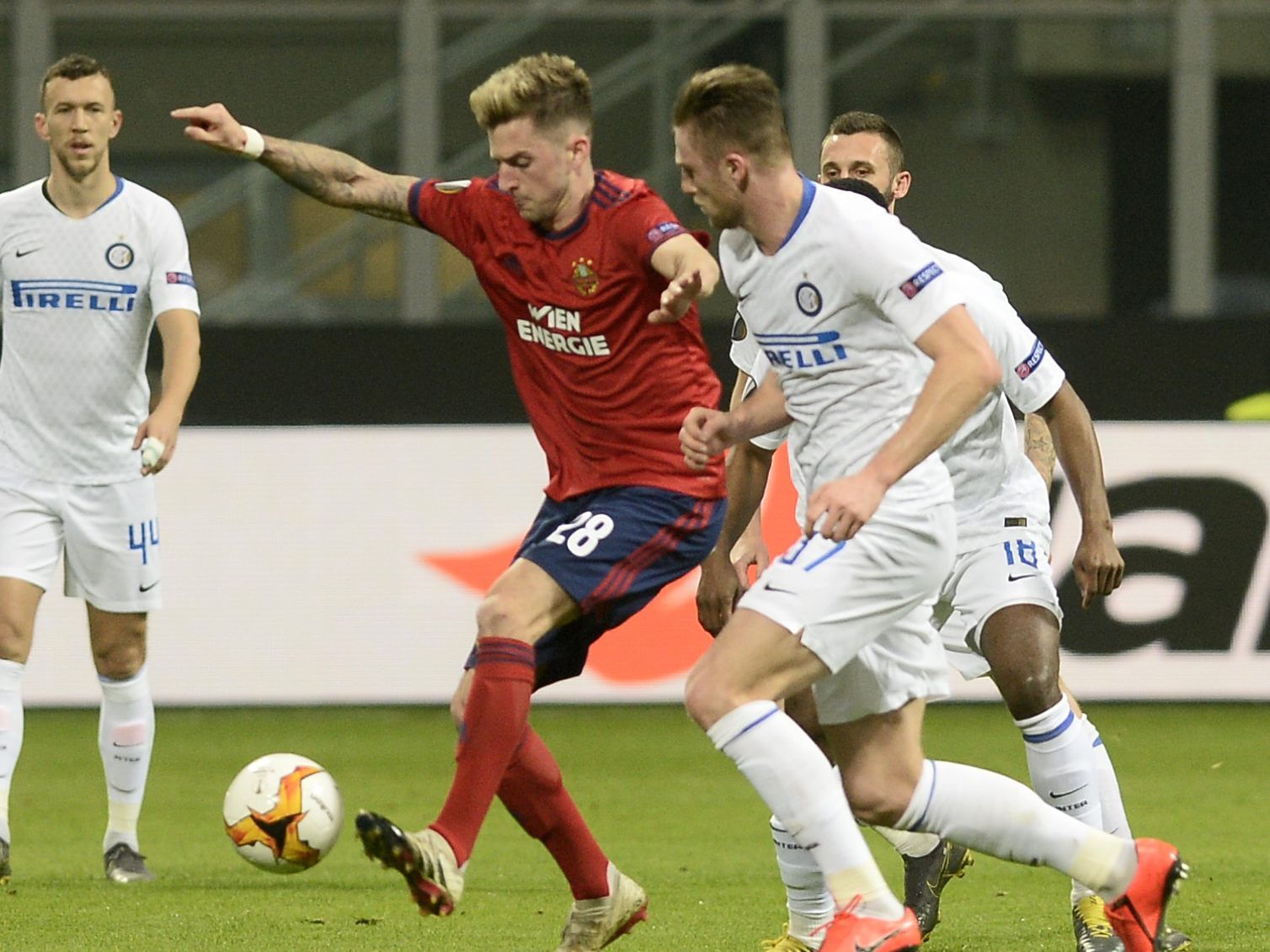 Rapid musste sich gegen Inter Mailand geschlagen geben. Rapid musste sich gegen Inter Mailand geschlagen geben.