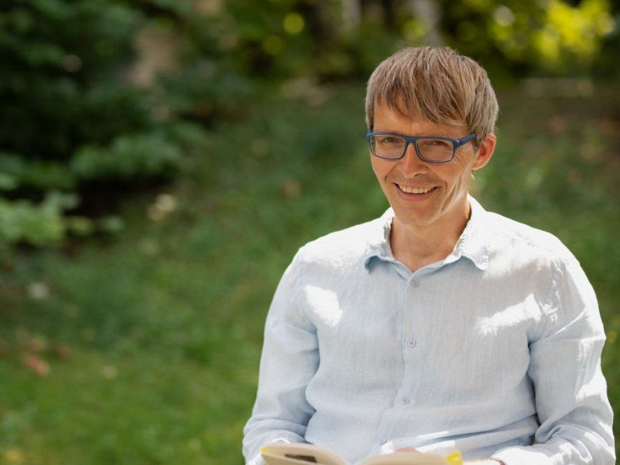 Lesung mit Alexander Jehle: Im Namen der Poesie. Lesung mit Alexander Jehle: Im Namen der Poesie.